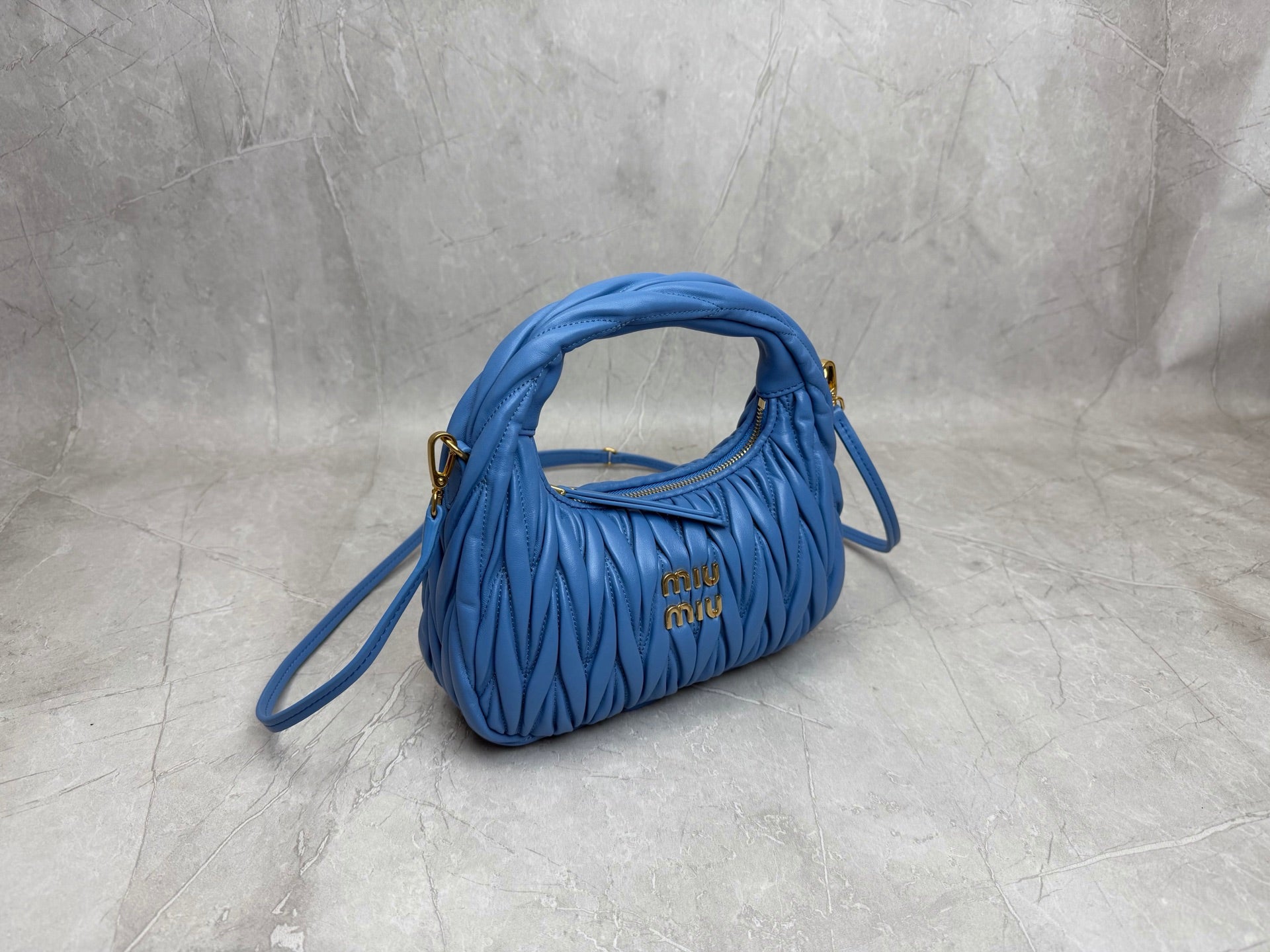 Matelassé Shoulder Bag - View 3