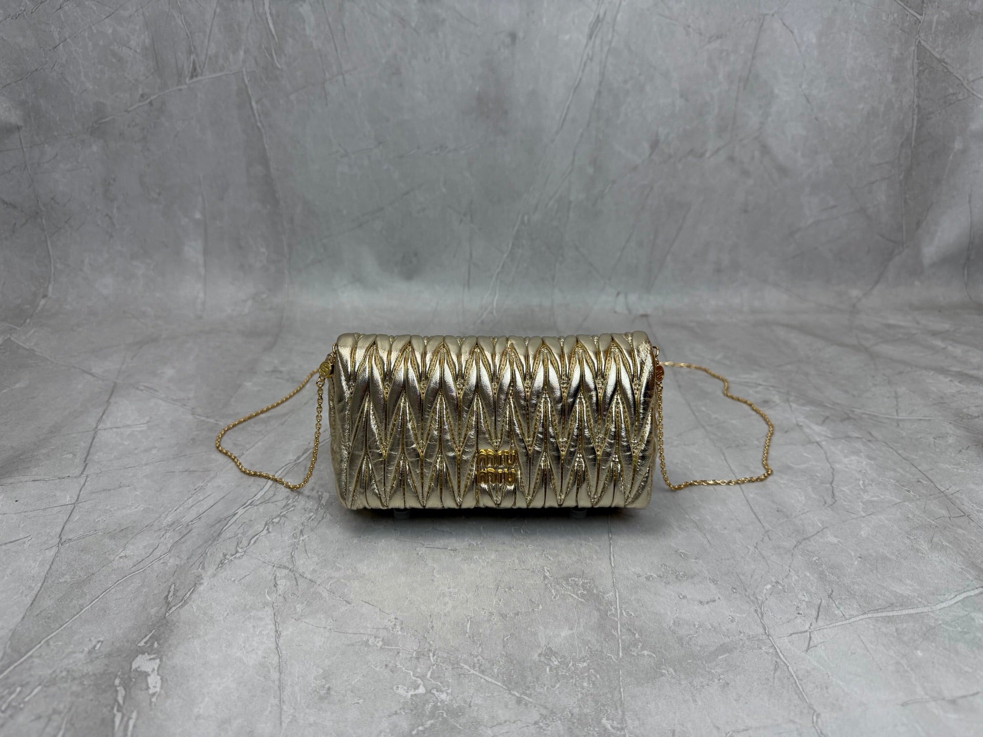 Matelassé Crossbody Bag - View 1