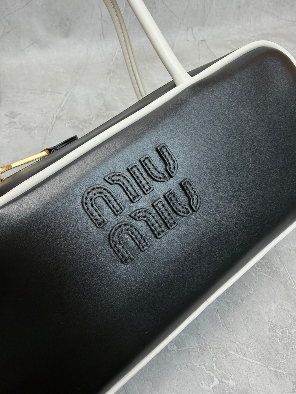 Beau Shoulder Bag - View 5