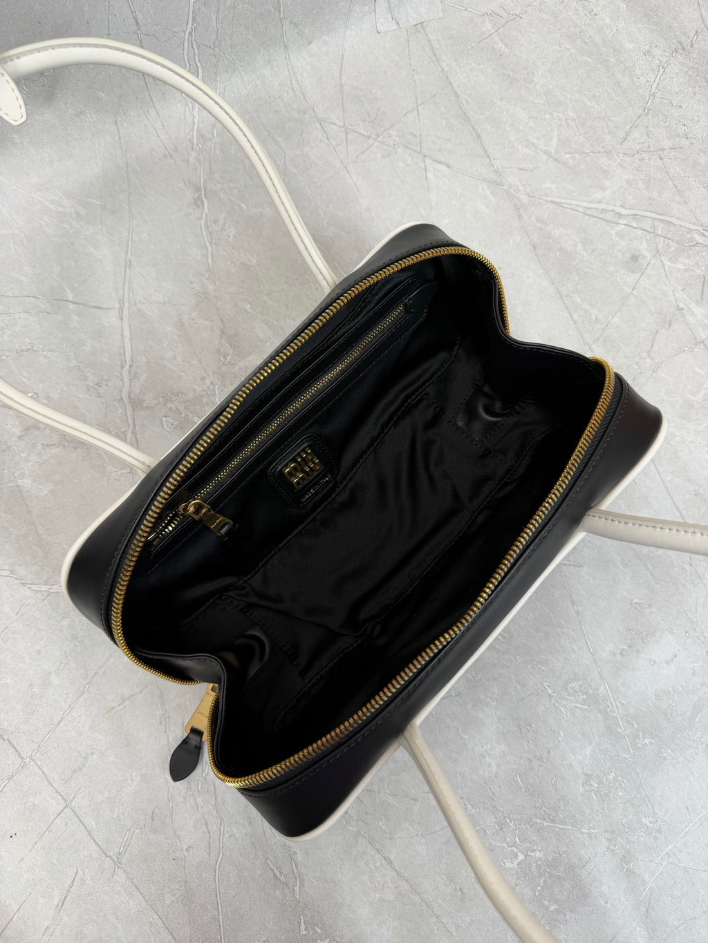 Beau Shoulder Bag - View 8