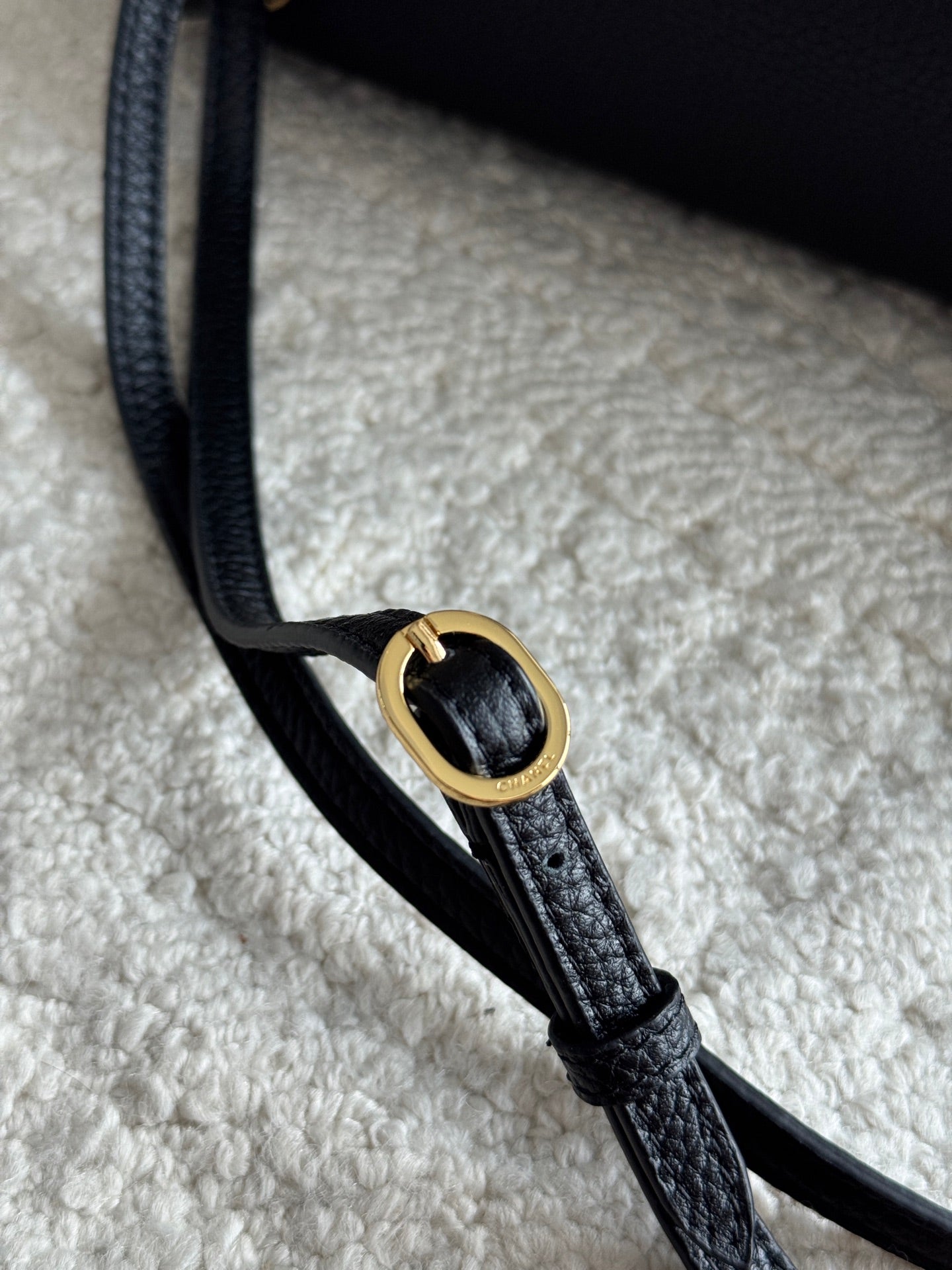 Chanel 26S CF Maxi Large Flap Bag in Black Grained Leather with Gold-Tone Hardware - Detail View 5