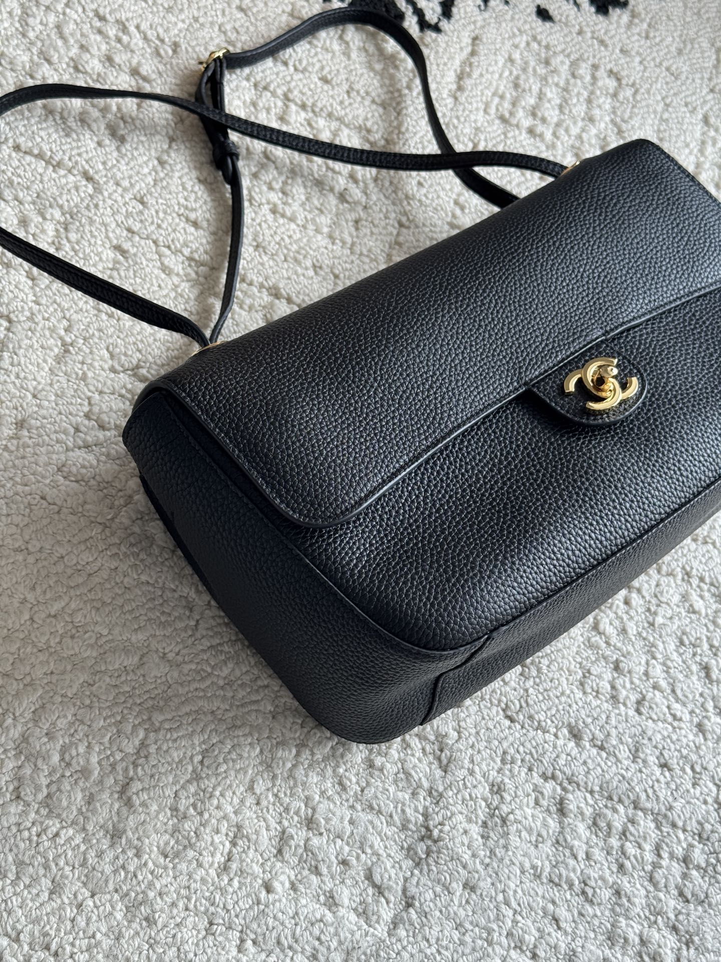 Chanel 26S CF Maxi Small Flap Bag in Black Grained Leather with Gold-Tone Hardware - Detail View 3