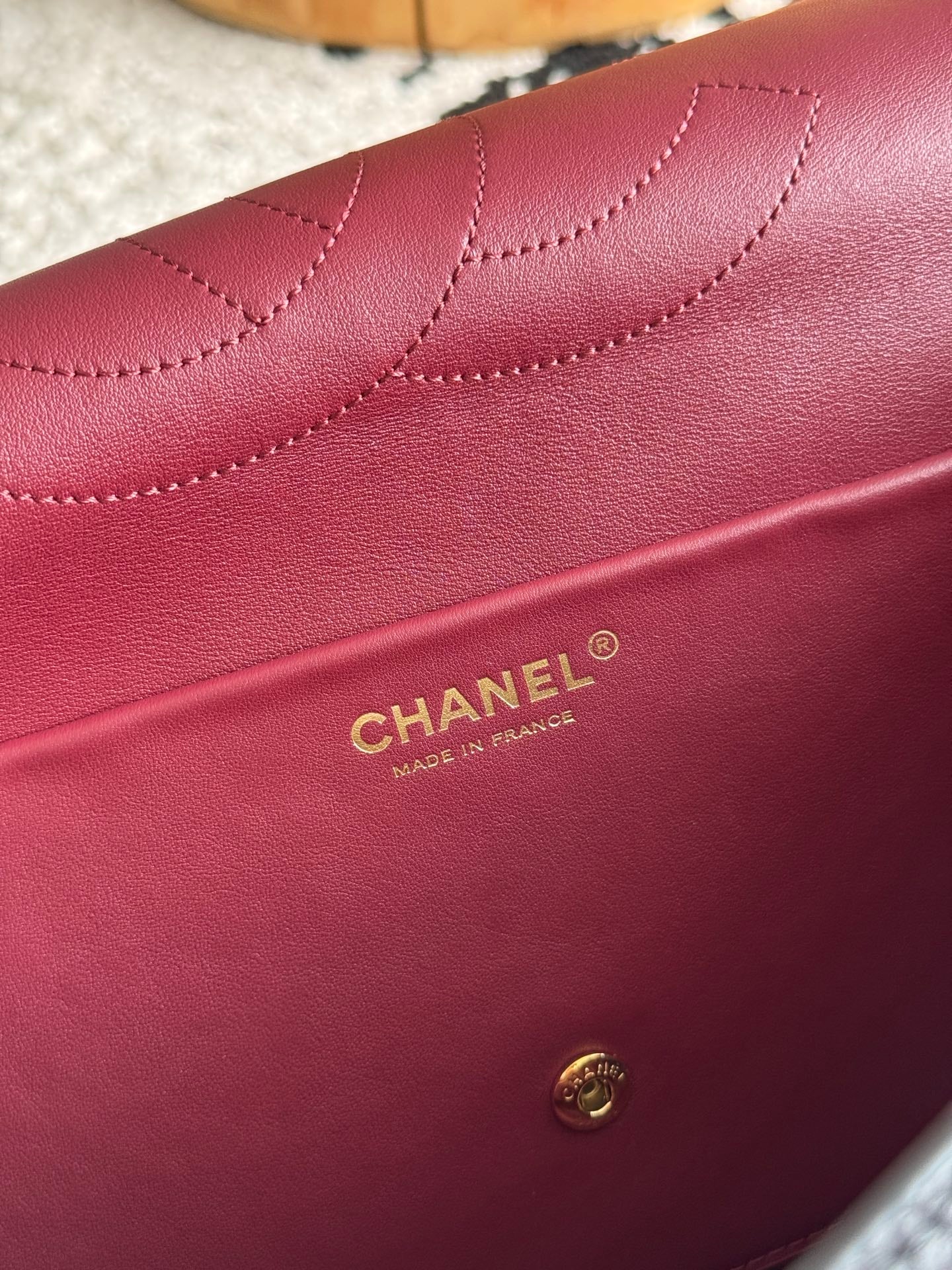 Chanel 26S CF Maxi Small Flap Bag in Black Grained Leather with Gold-Tone Hardware - Detail View 9