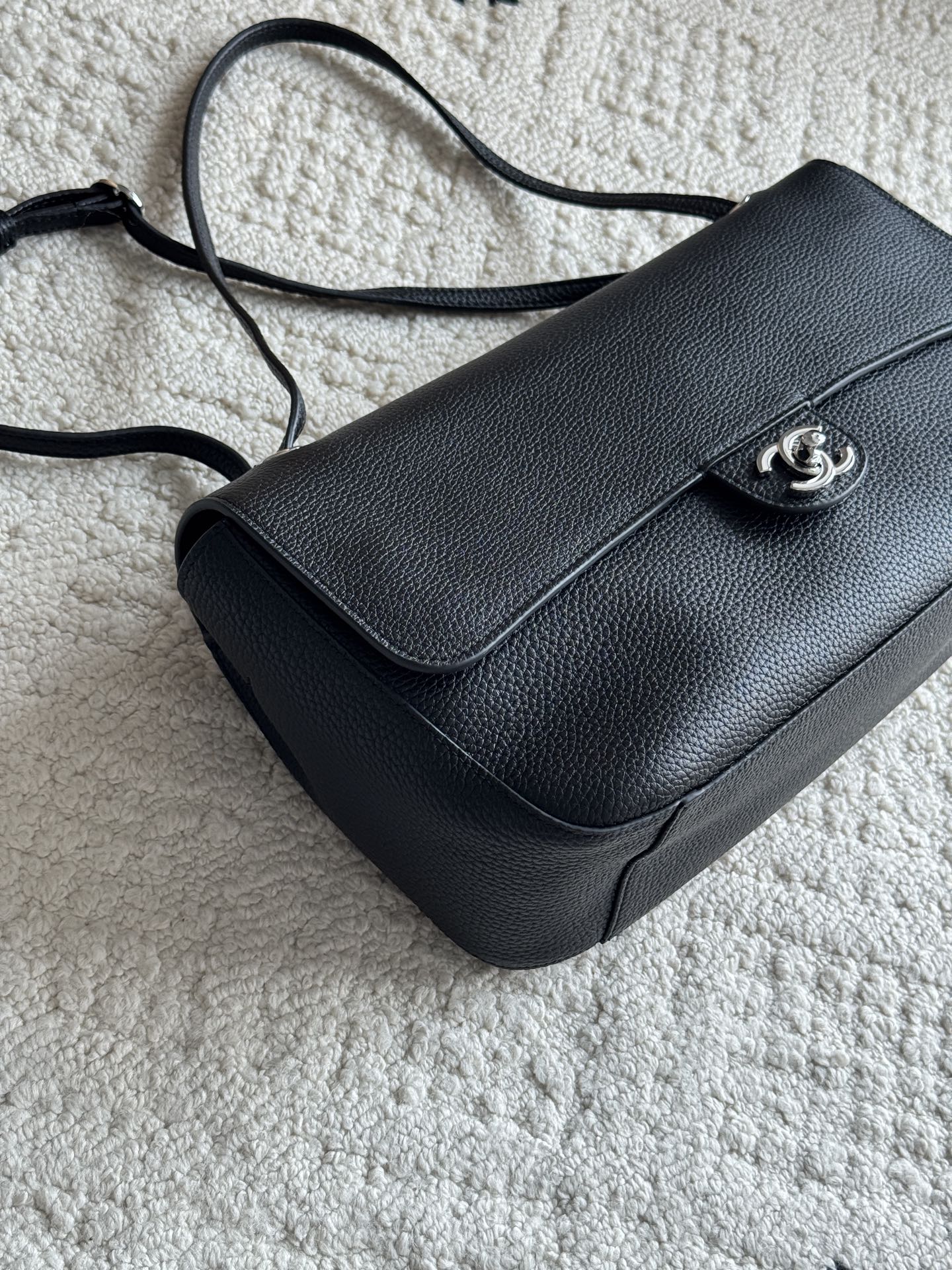 Chanel 26S CF Maxi Small Flap Bag in Black Grained Leather with Silver-Tone Hardware - Detail View 2