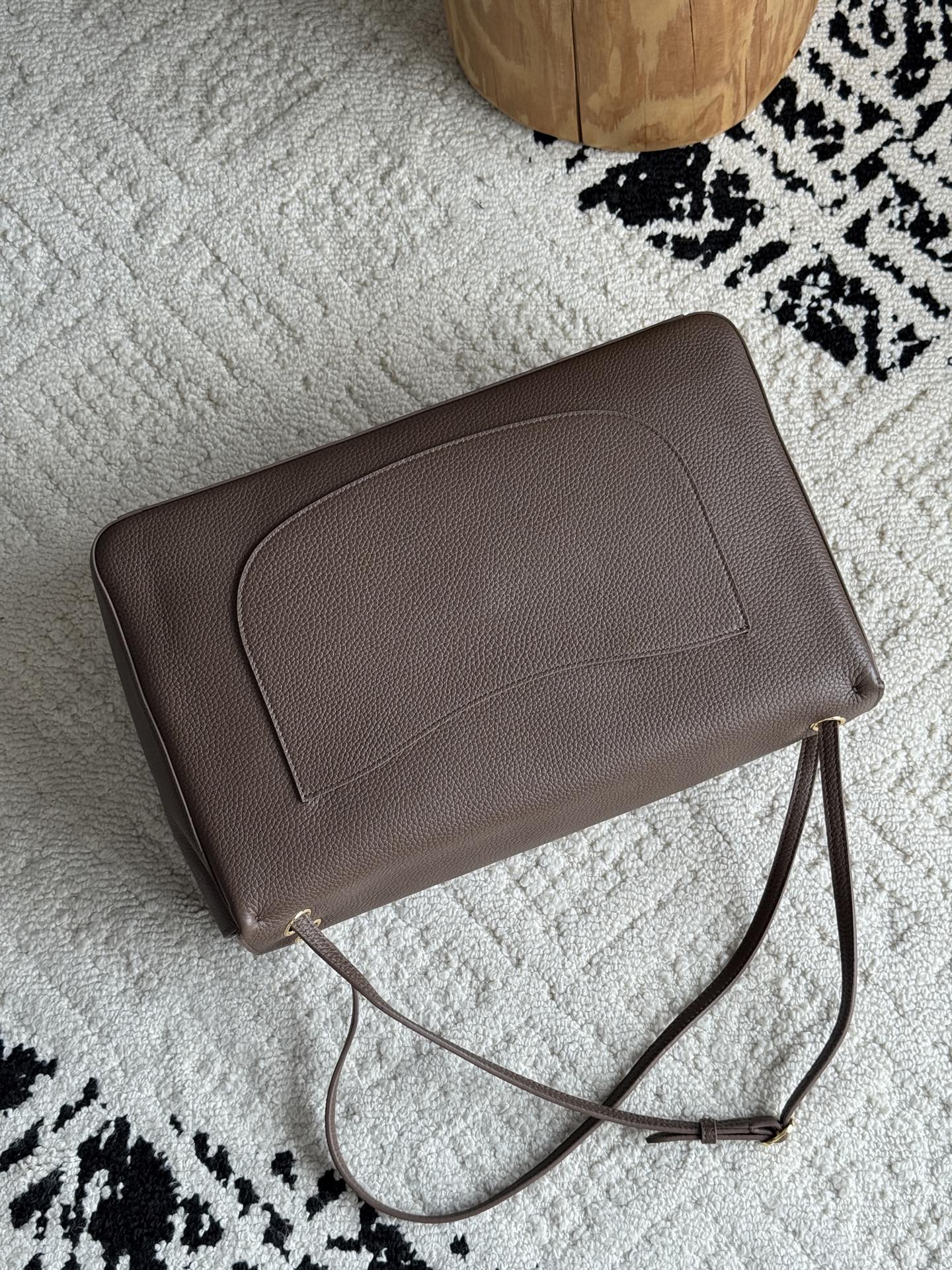 Chanel 26S CF Maxi Large Flap Bag in Taupe Grained Leather with Gold-Tone Hardware - Detail View 4