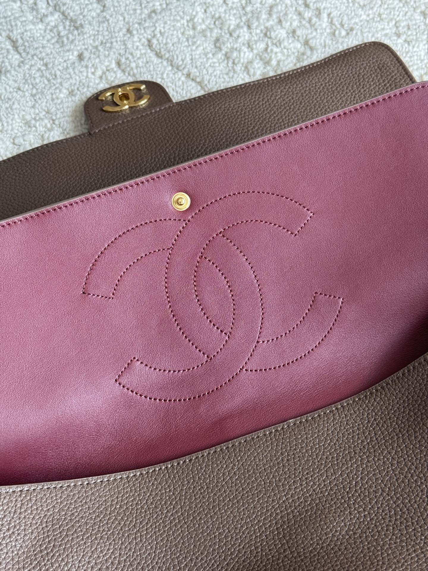 Chanel 26S CF Maxi Large Flap Bag in Taupe Grained Leather with Gold-Tone Hardware - Detail View 7