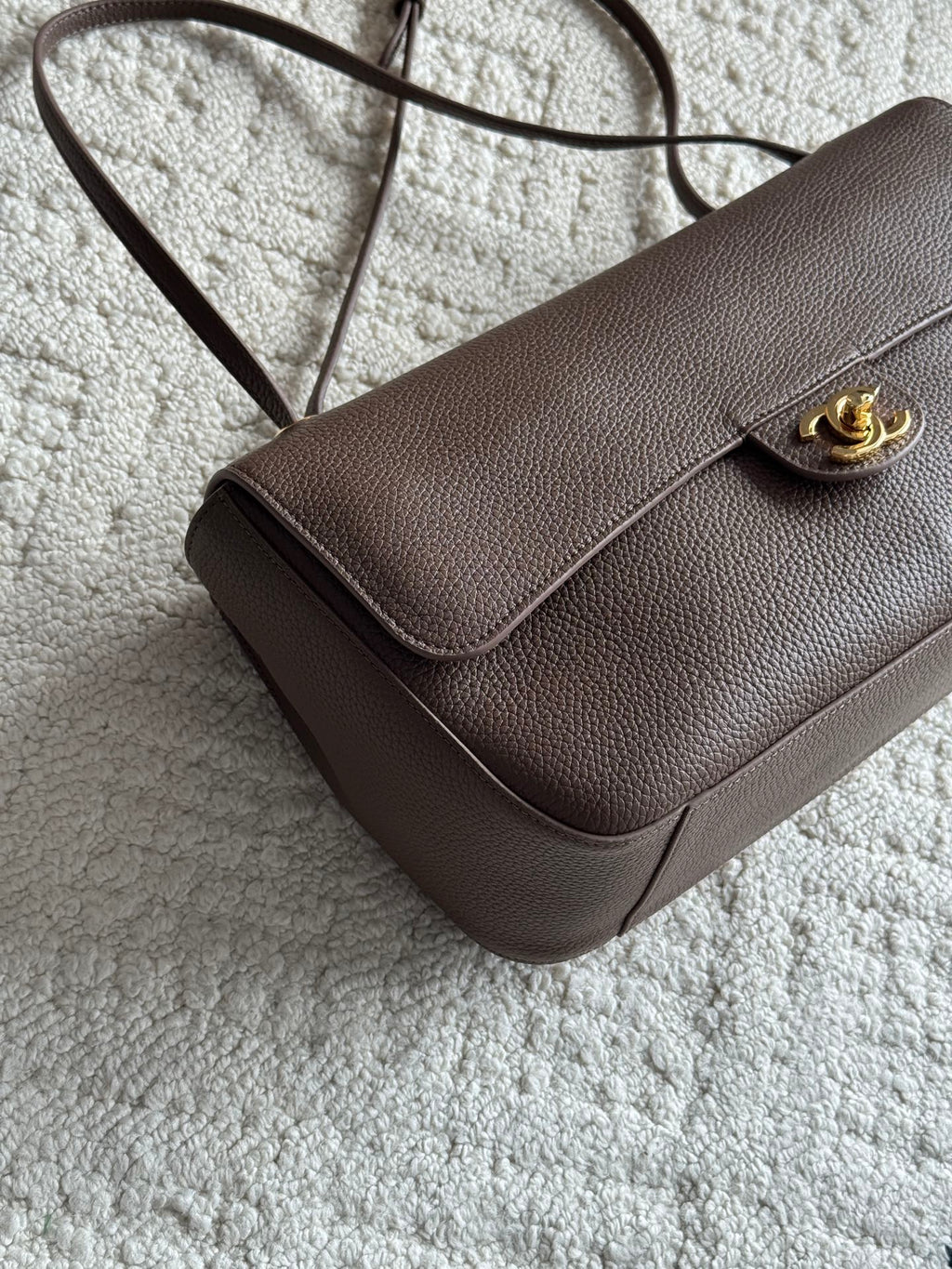 Chanel 26S CF Maxi Small Flap Bag in Taupe Grained Leather with Gold-Tone Hardware - Detail View 2