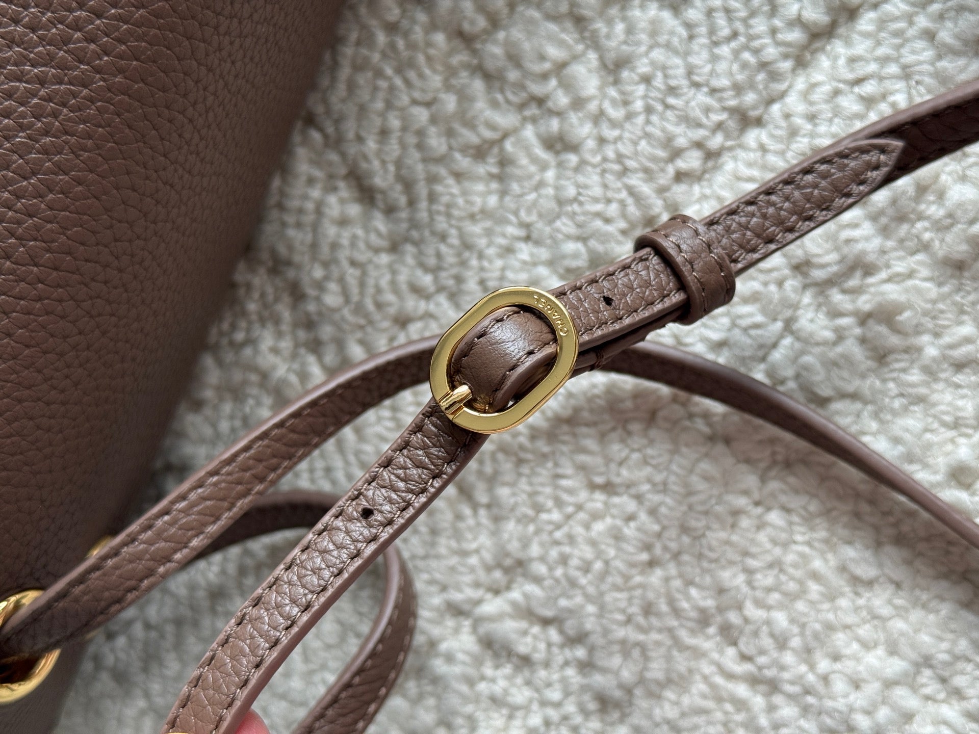 Chanel 26S CF Maxi Small Flap Bag in Taupe Grained Leather with Gold-Tone Hardware - Detail View 5