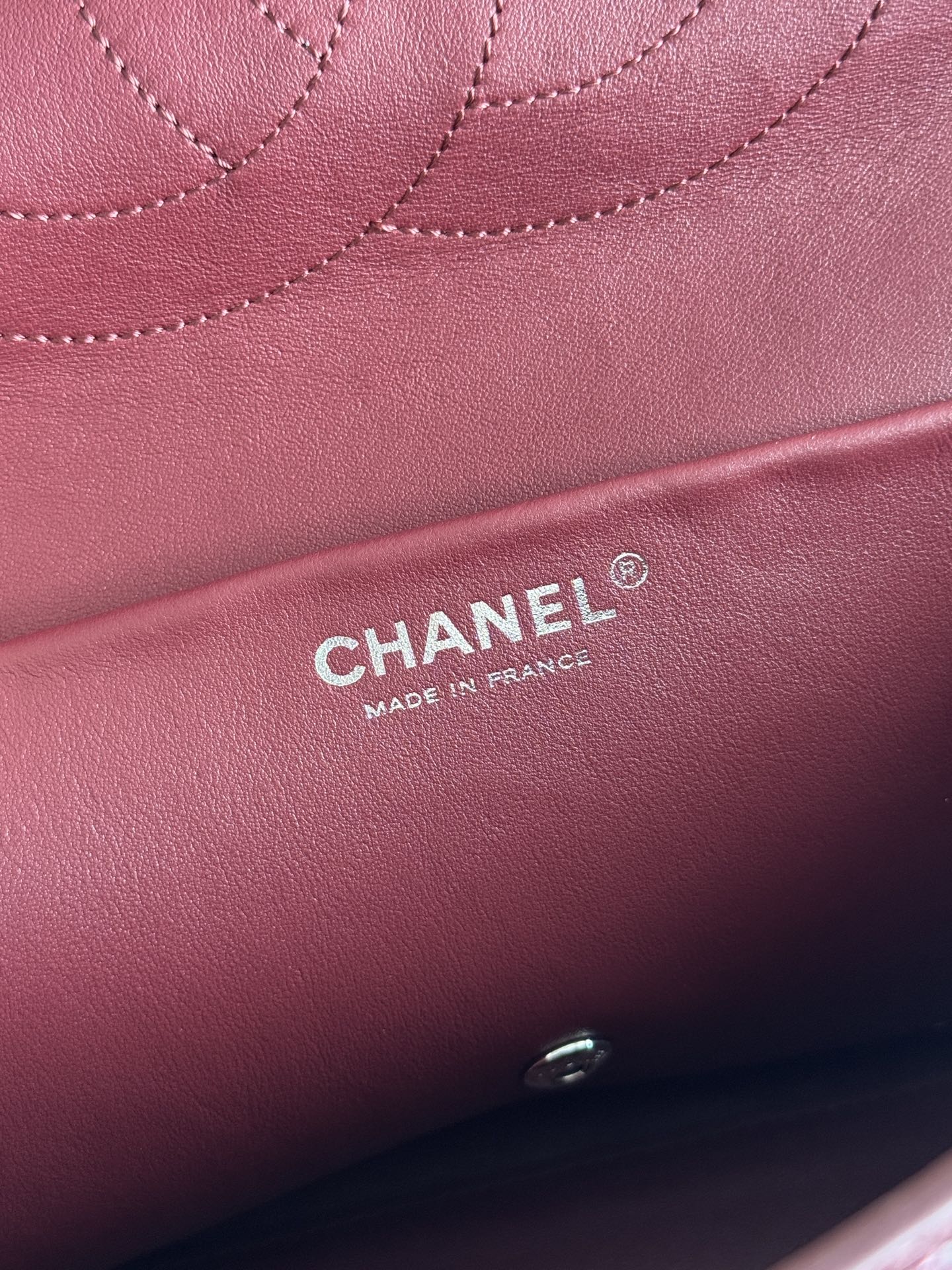 Chanel 26S CF Maxi Small Flap Bag in Burgundy Grained Leather with Silver-Tone Hardware - Detail View 9