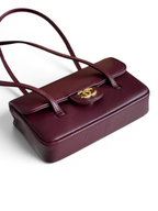 SWORD LUXURY bordo rengi caviar deri Chanel Preppy Coco mini çanta, antika altın tonlu CC logolu ve askılı tasarım.