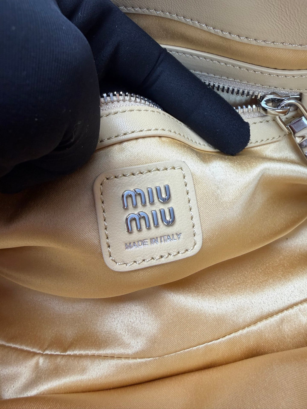 Soft Shoulder Bag - View 9