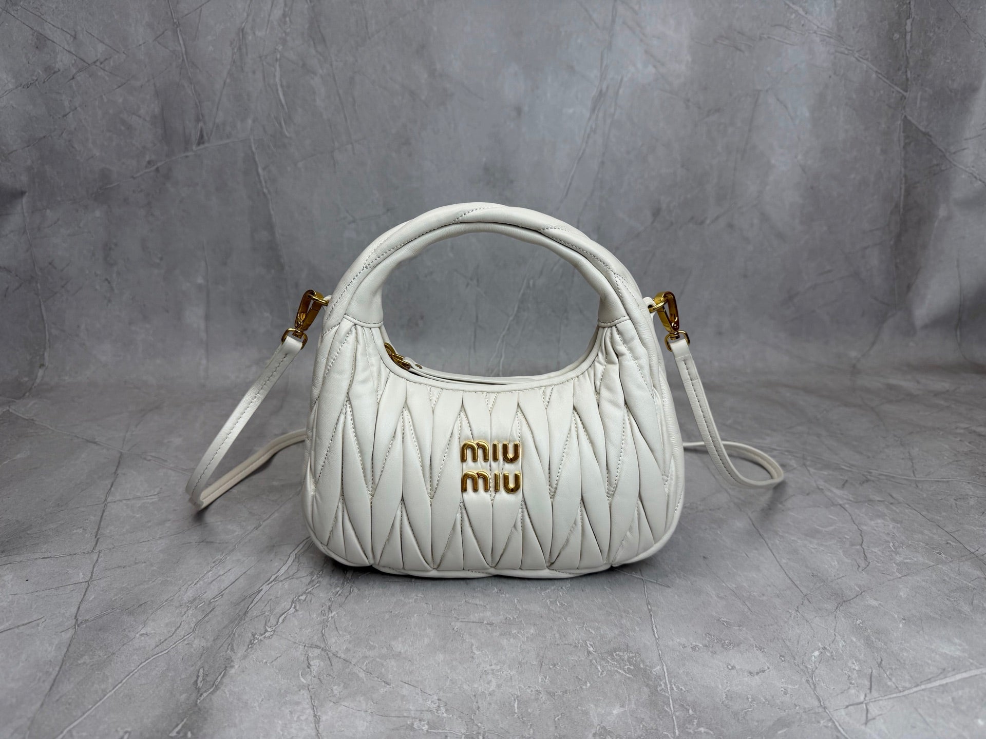Matelassé Shoulder Bag - View 1