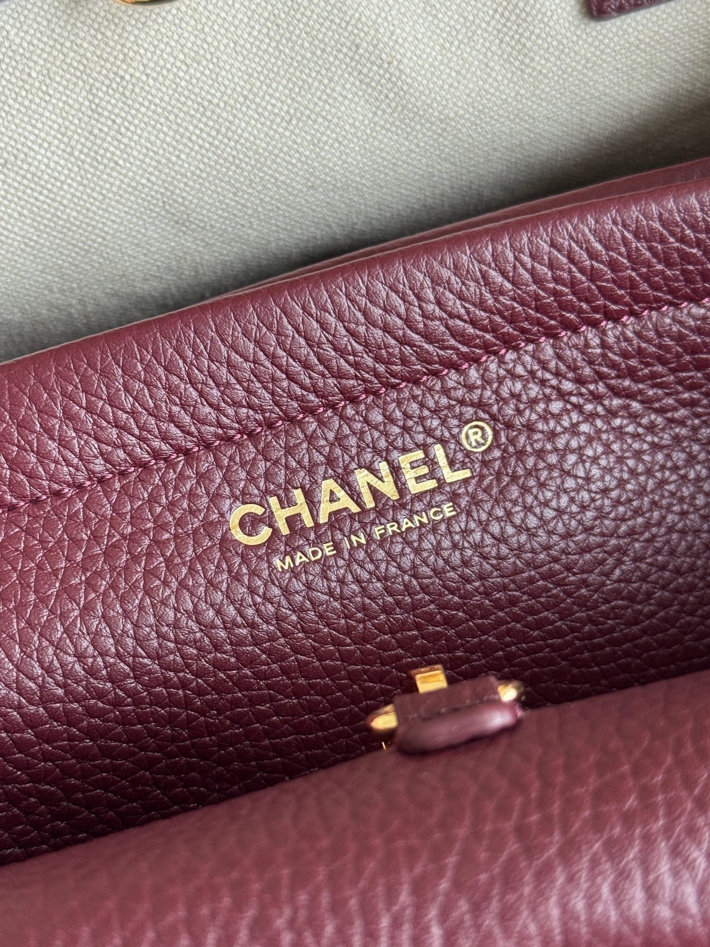 26S Small Shopping Bag in Dark Burgundy Grained Calfskin