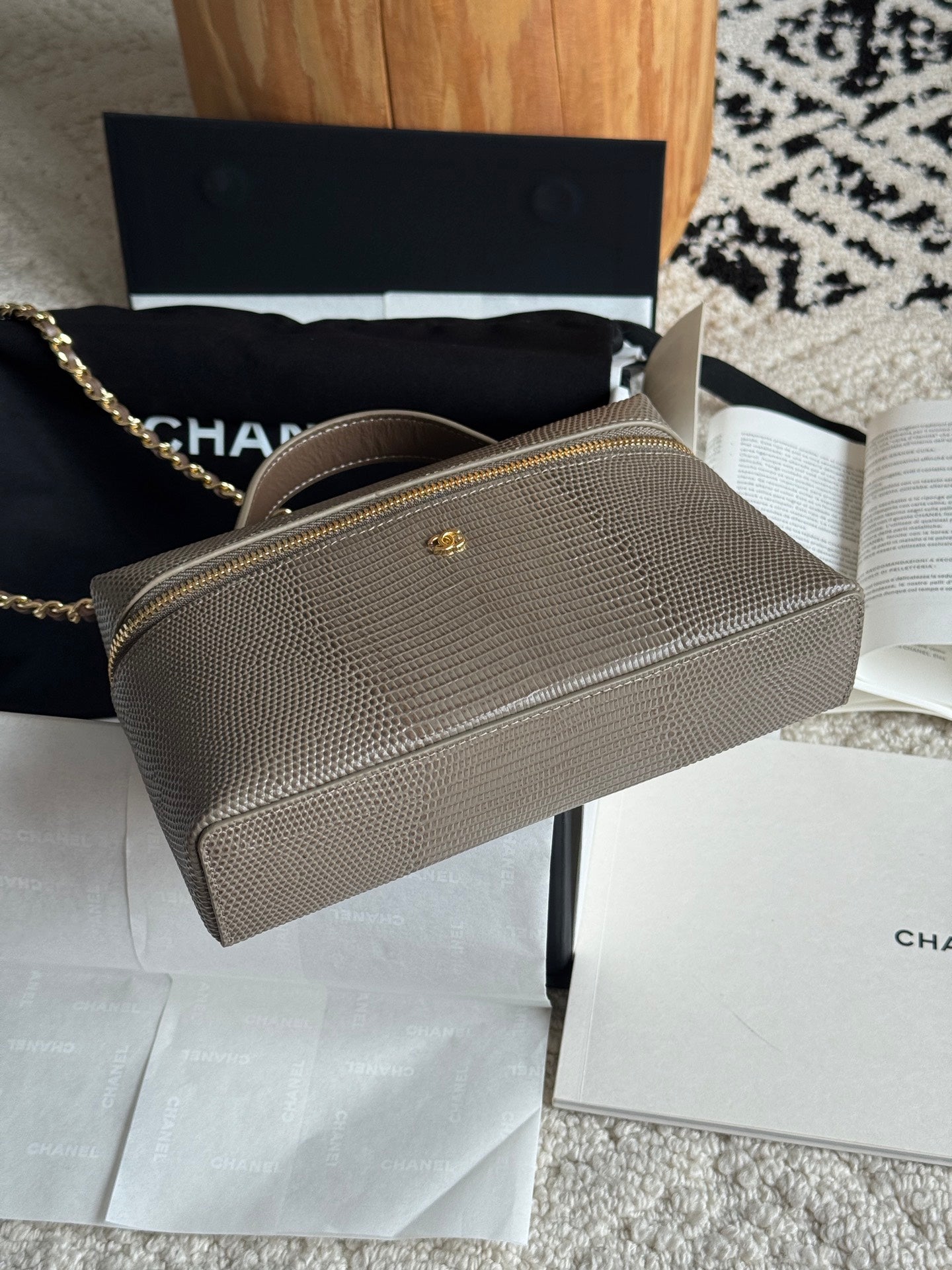 26A Small Vanity Case with Chain in Lizard-Embossed Calfskin Bag