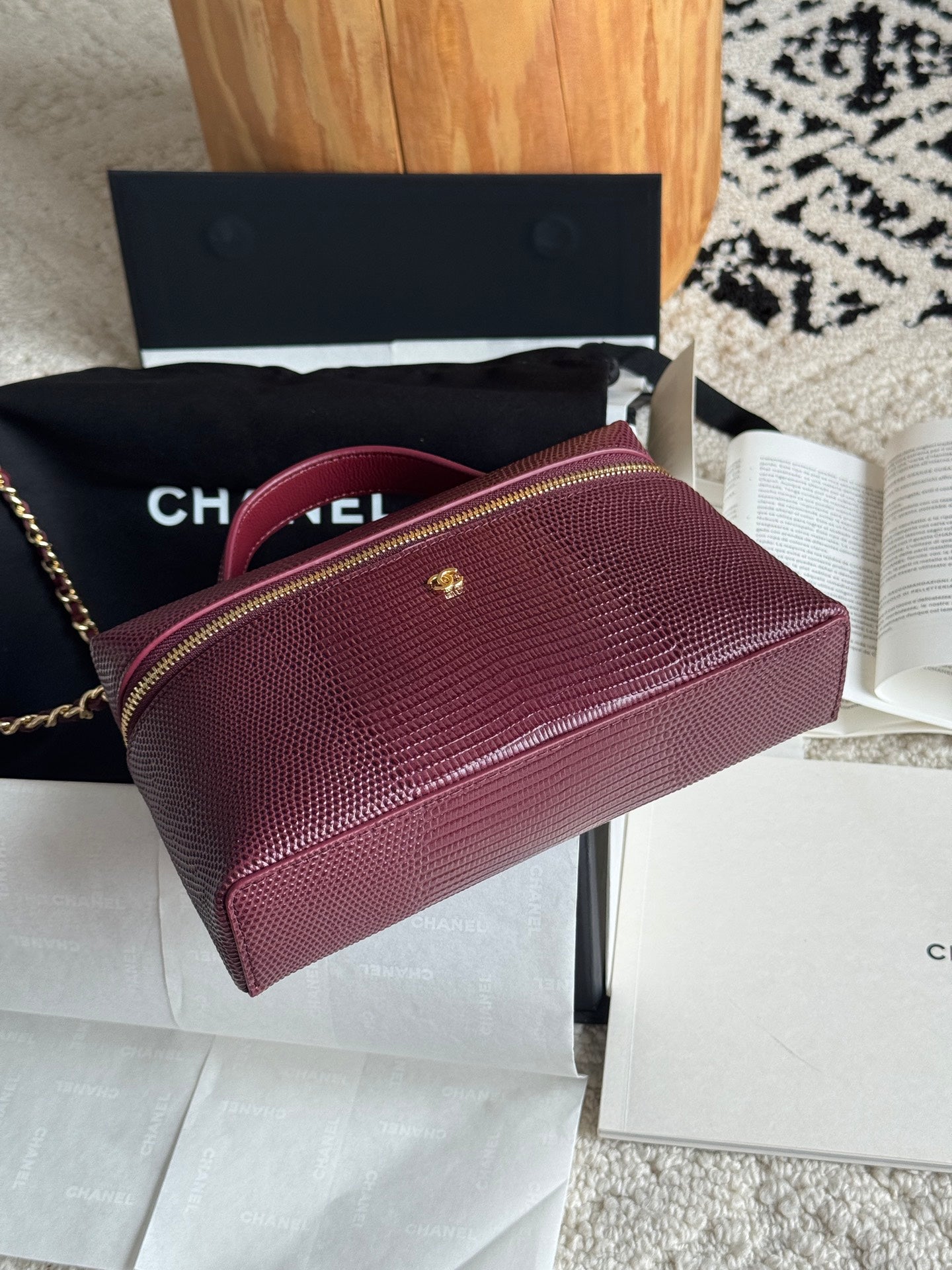 26A Small Vanity Case with Chain in Lizard-Embossed Calfskin Bag