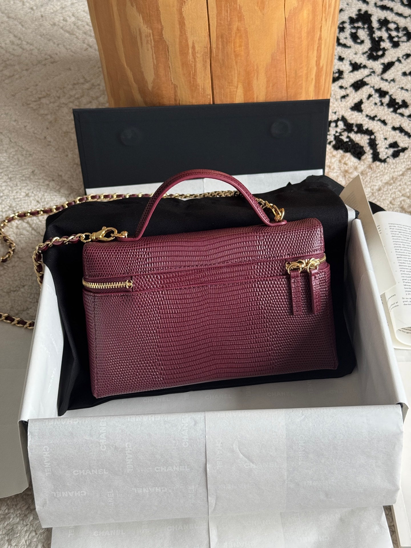 26A Small Vanity Case with Chain in Lizard-Embossed Calfskin Bag