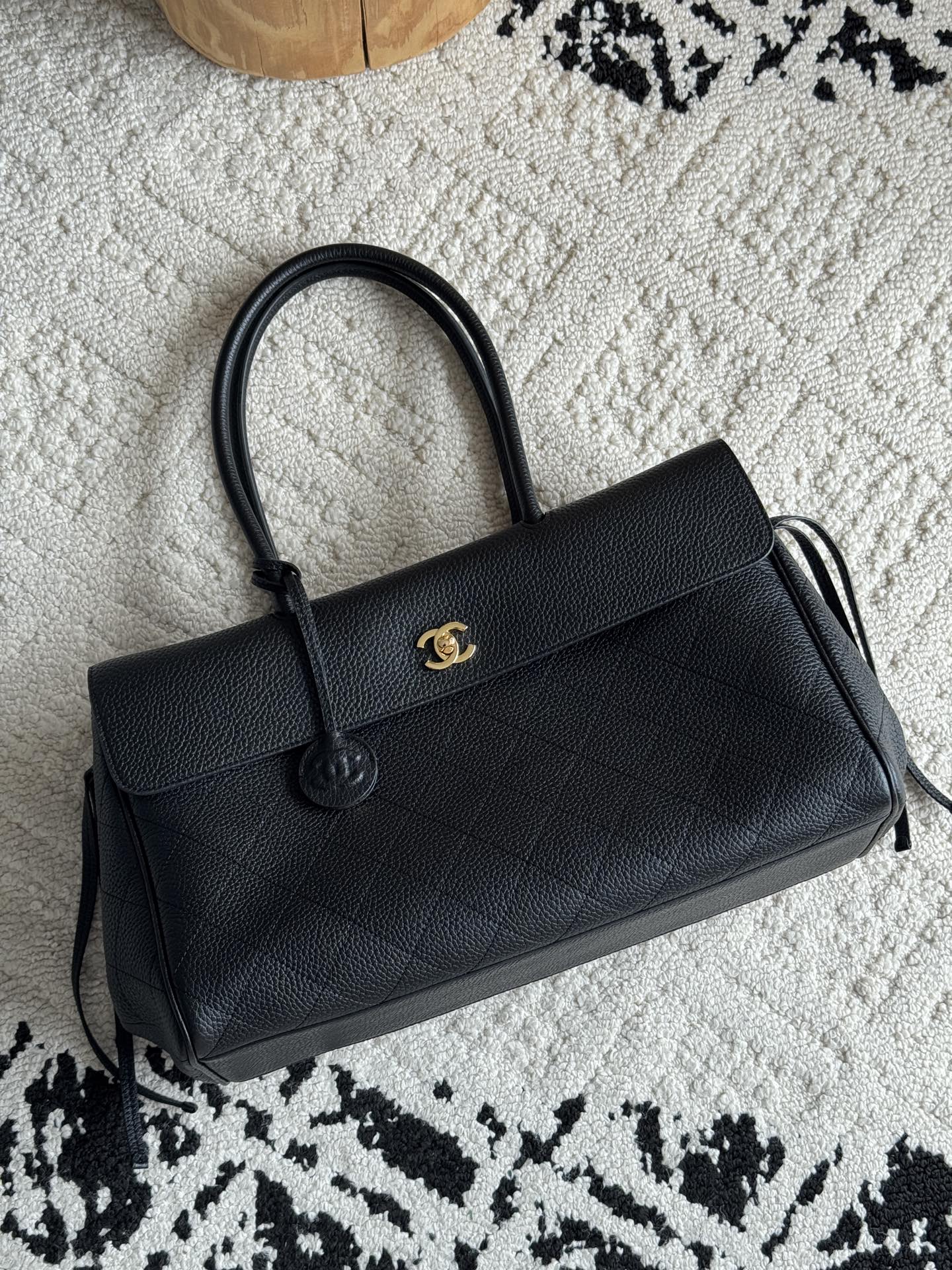 26S Medium Baguette Bag in Grained Calfskin