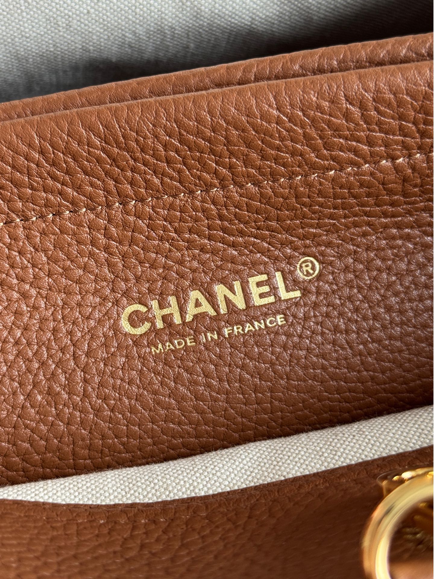 26S Medium Baguette Bag in Grained Calfskin