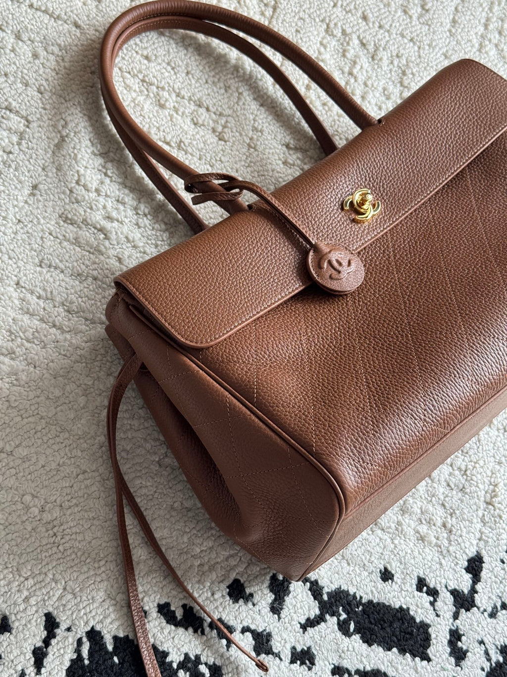 26S Medium Baguette Bag in Grained Calfskin