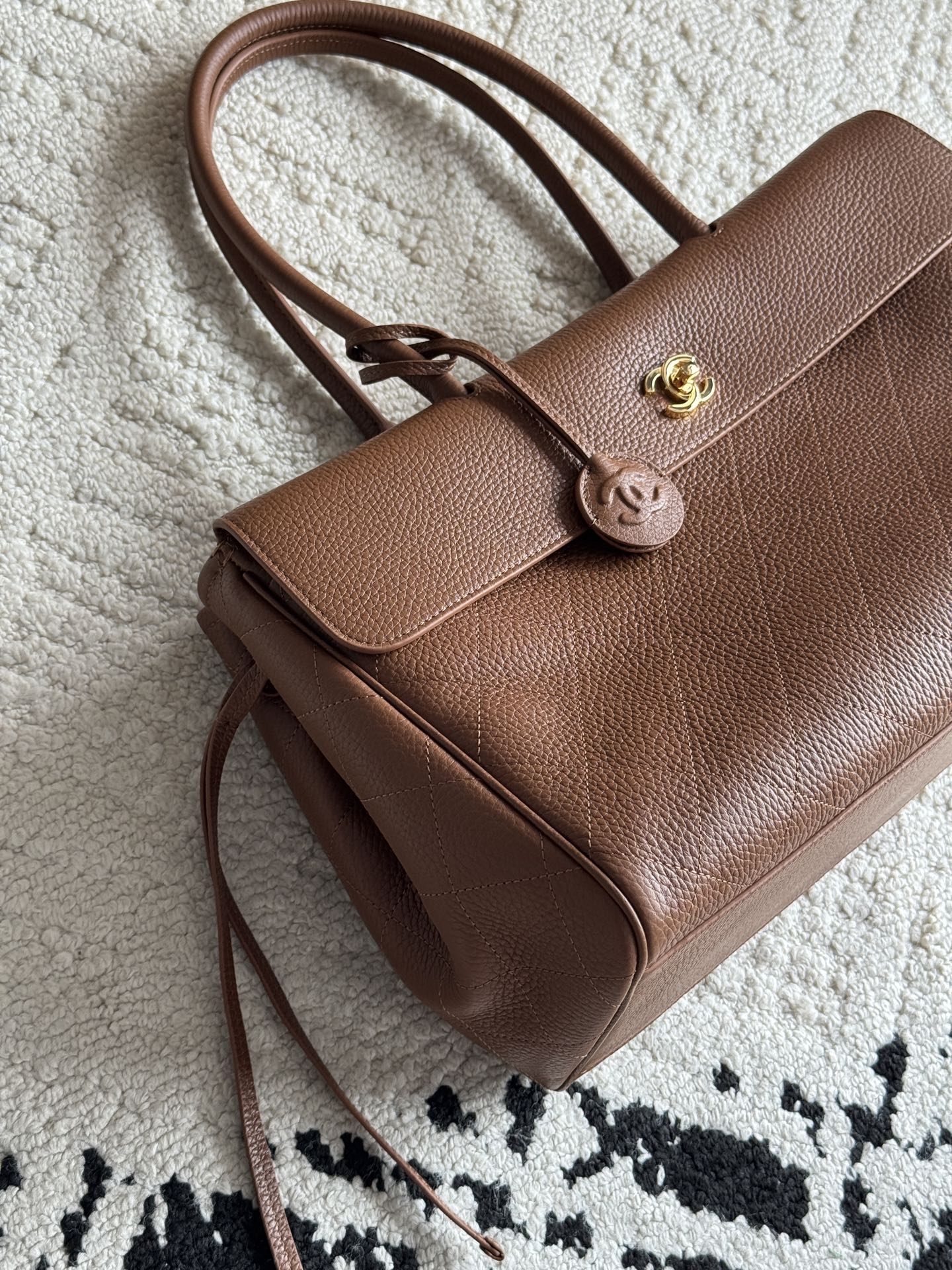 26S Medium Baguette Bag in Grained Calfskin