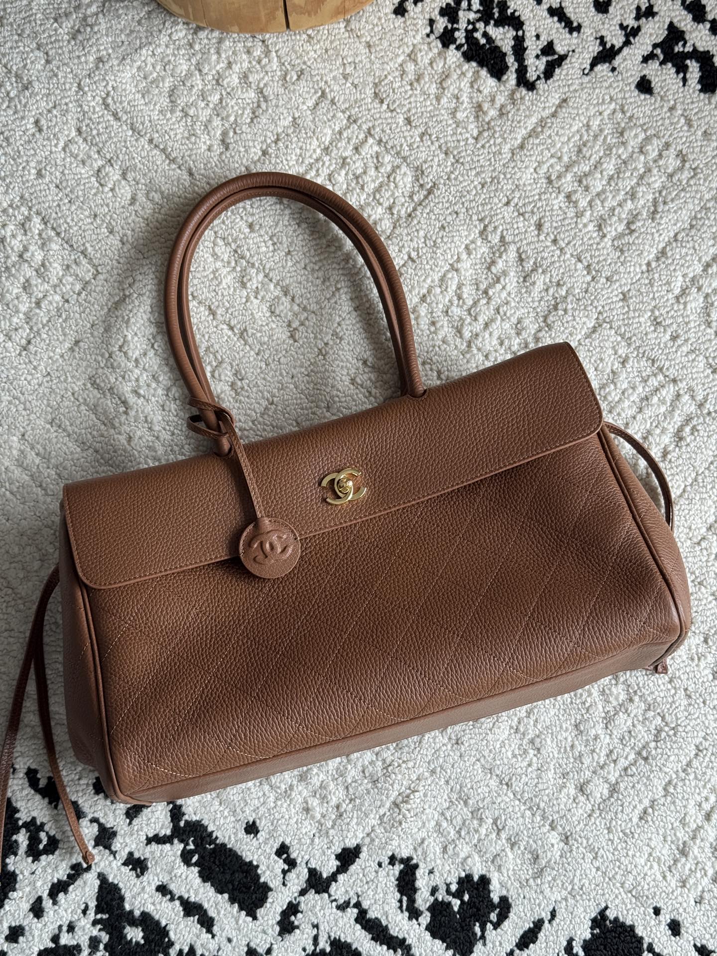 26S Medium Baguette Bag in Grained Calfskin