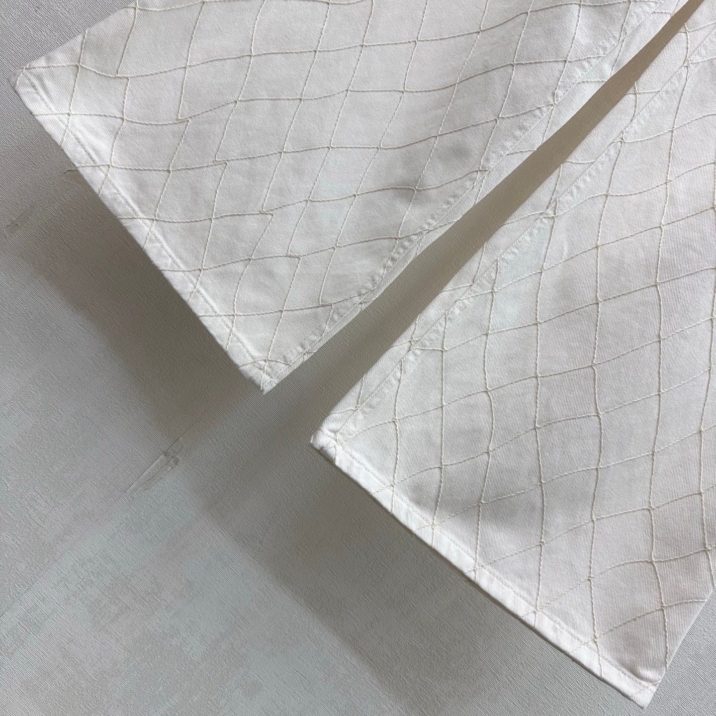 Quilted Denim Wide-Leg Jeans - White - View 4
