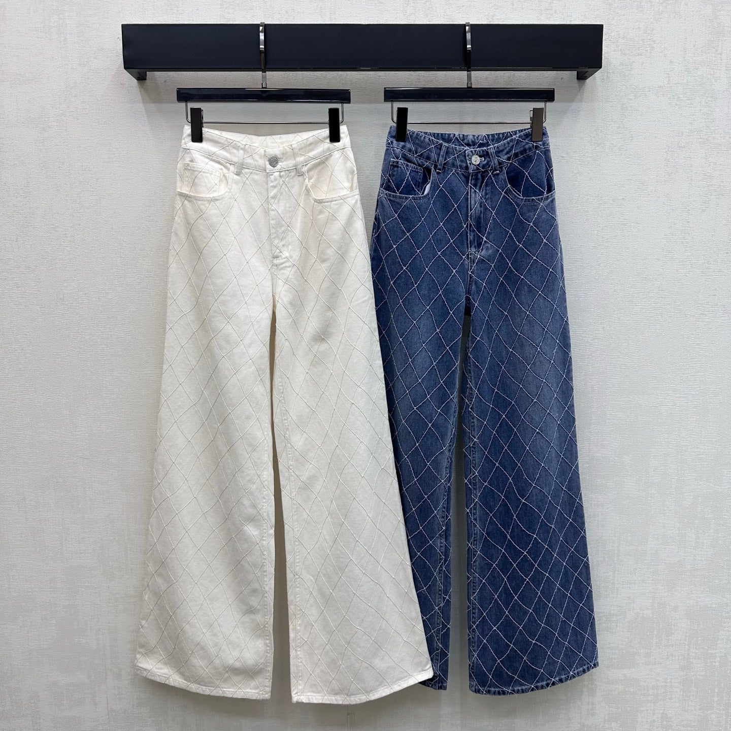 Quilted Denim Wide-Leg Jeans - White - View 7