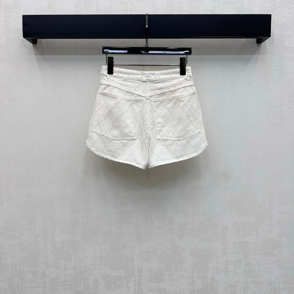 Quilted Denim Shorts - White - View 5