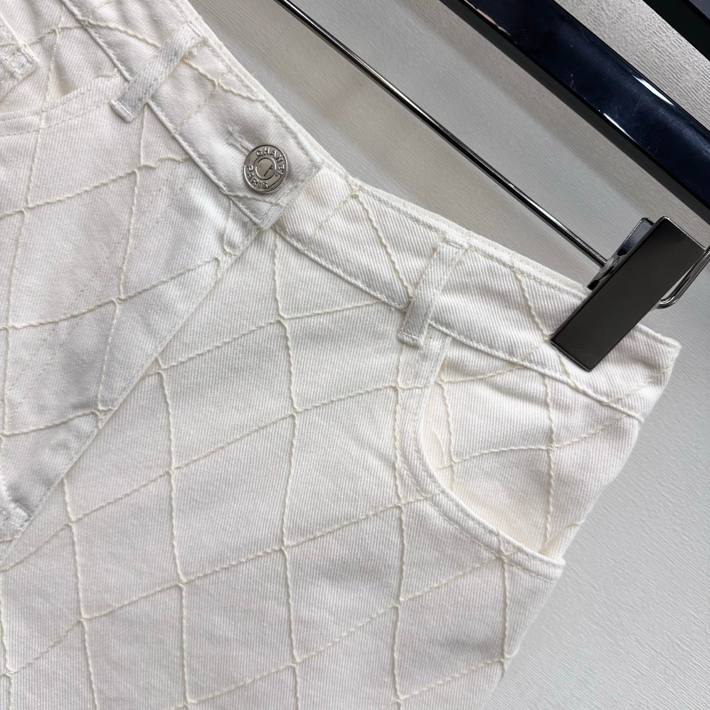 Quilted Denim Shorts - White - View 3
