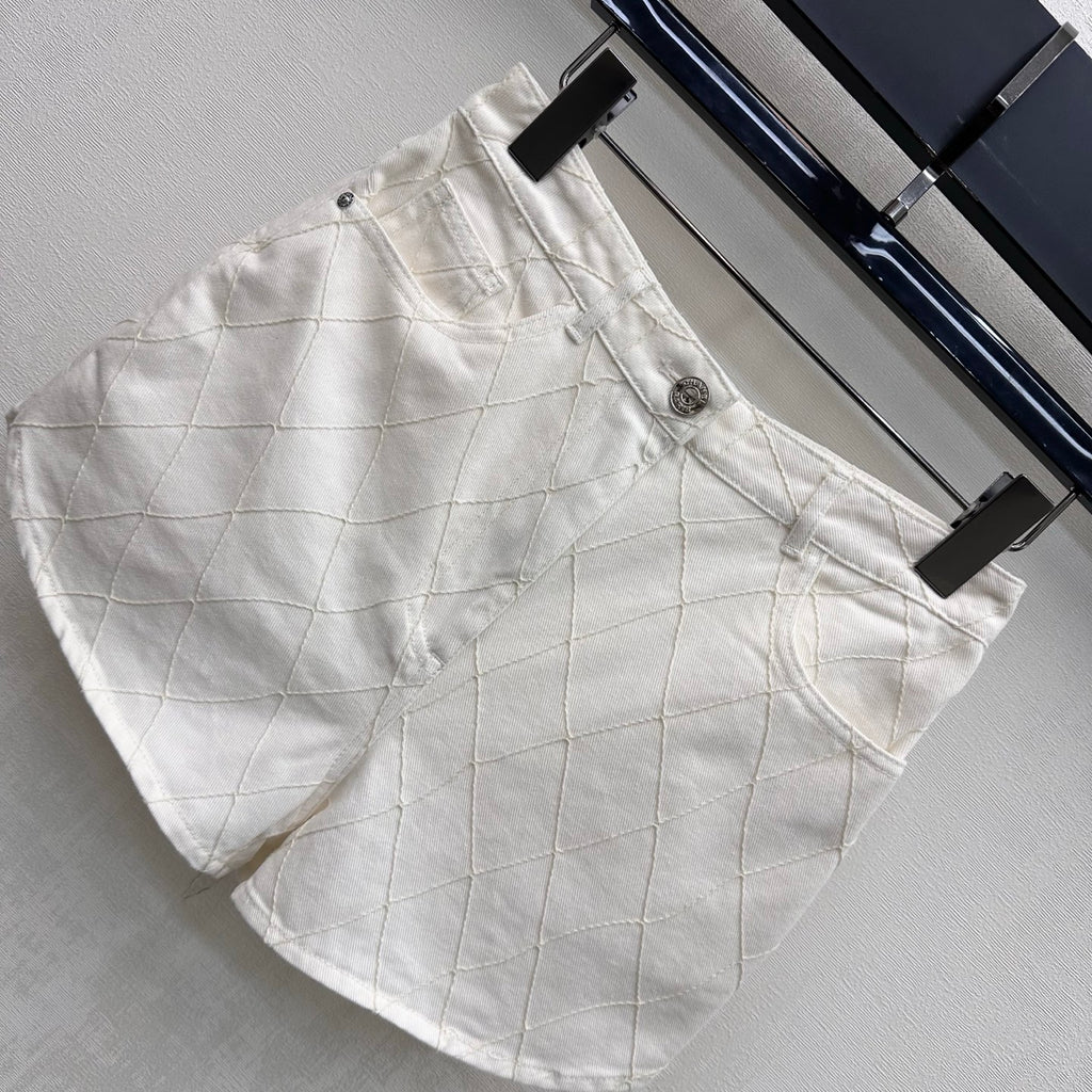 Quilted Denim Shorts - White - View 2