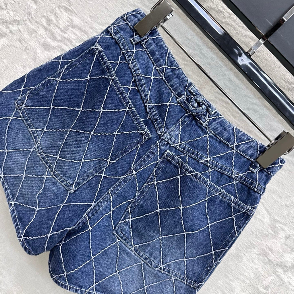 Quilted Denim Shorts - Blue - View 6