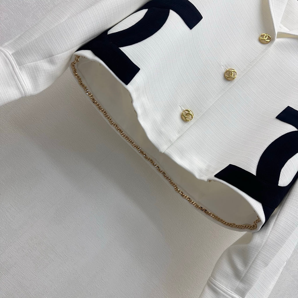 Contrast-Pocket Cropped Jacket - White/Black - View 3