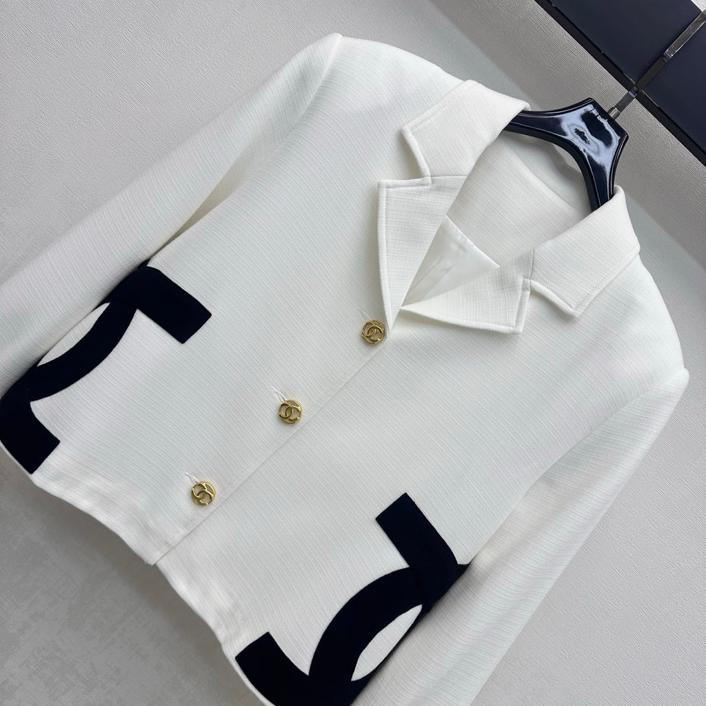 Contrast-Pocket Cropped Jacket - White/Black - View 2