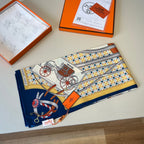 Carré 70 Les Voitures Nouvelles Scarf
