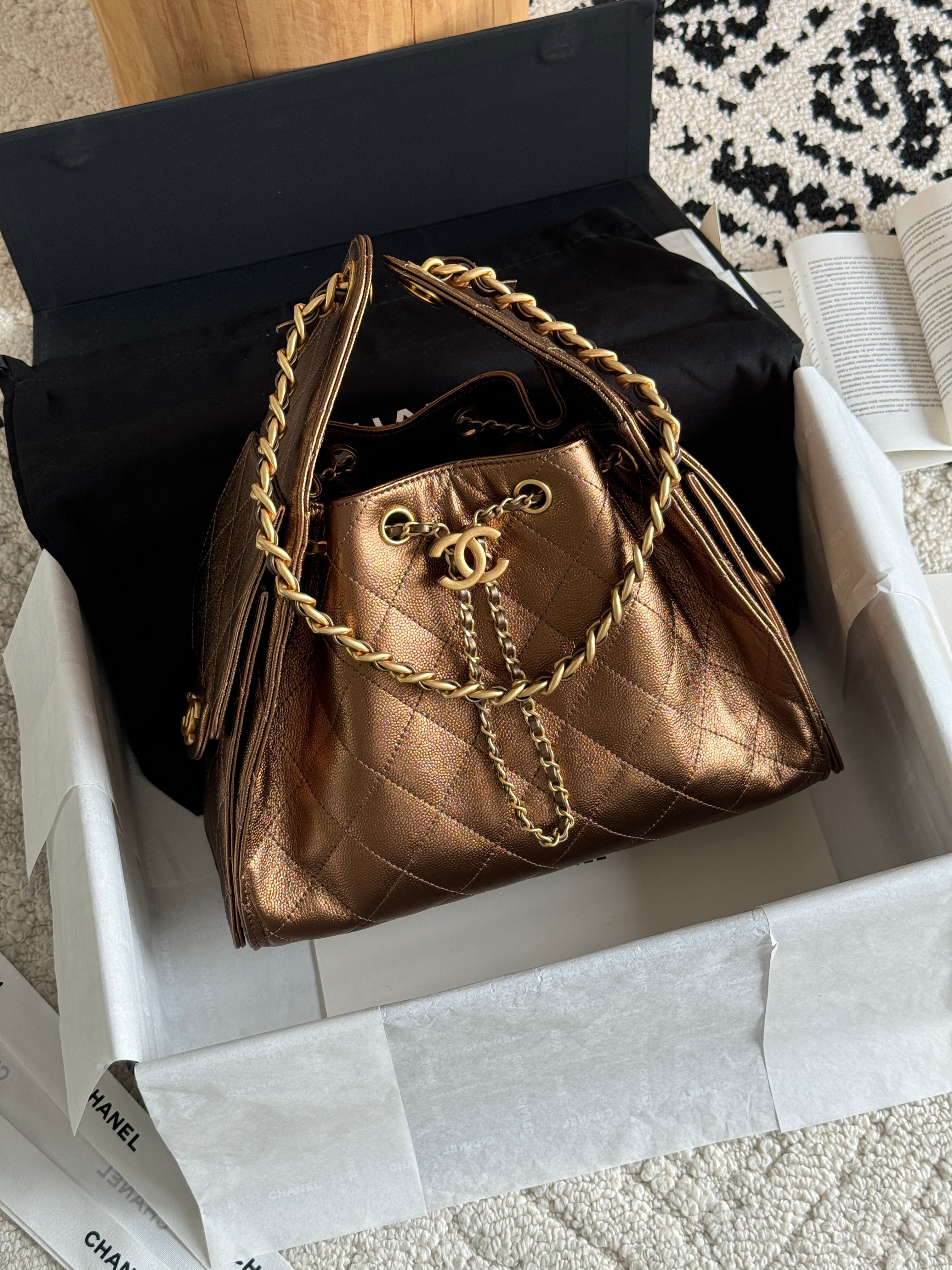 25 Medium Quilted Hobo Handbag