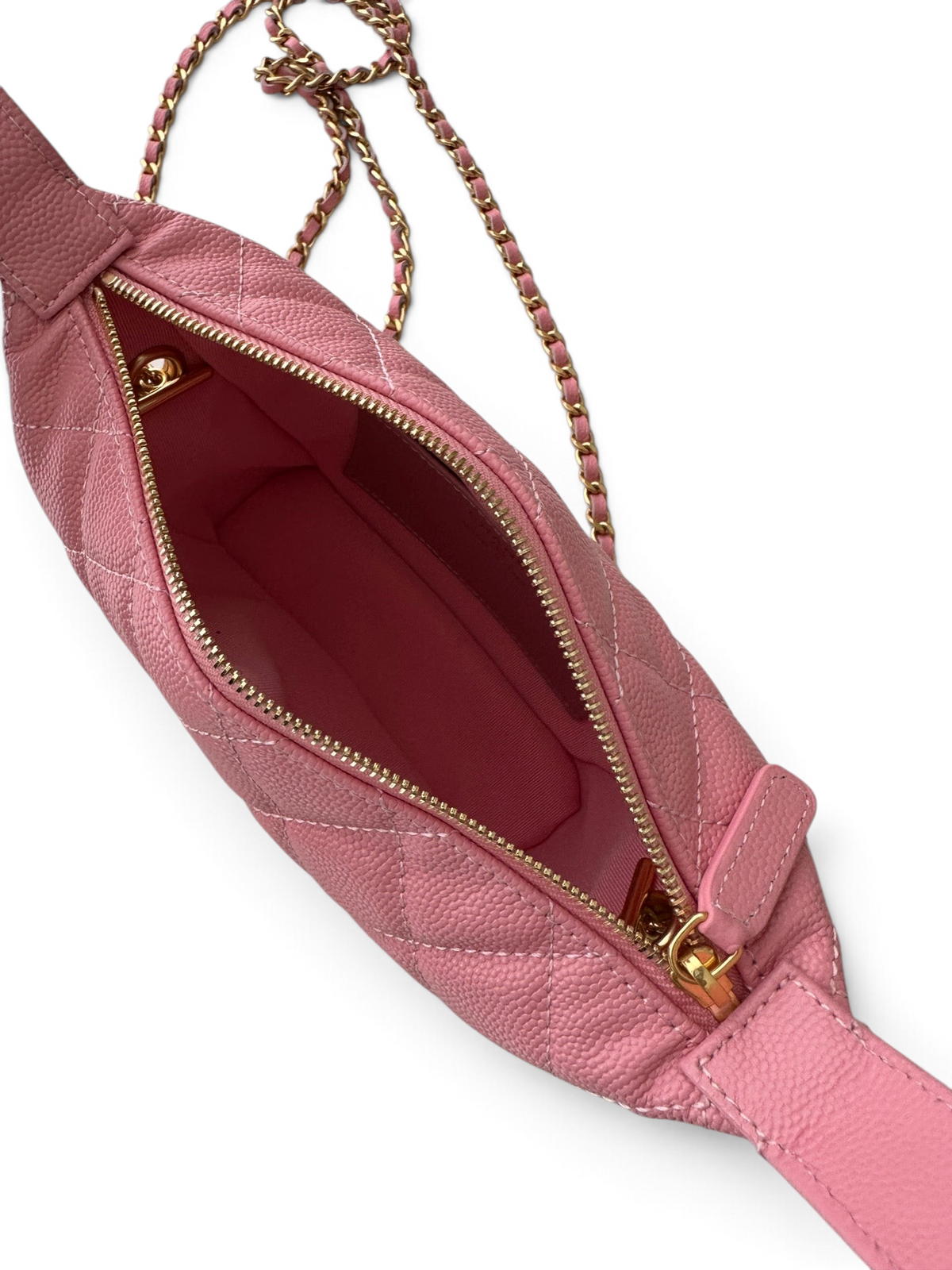 SWORD LUXURY pembe kapitone deri mini omuz çantası, altın rengi zincir askılı ve fermuarlı iç detaylı.