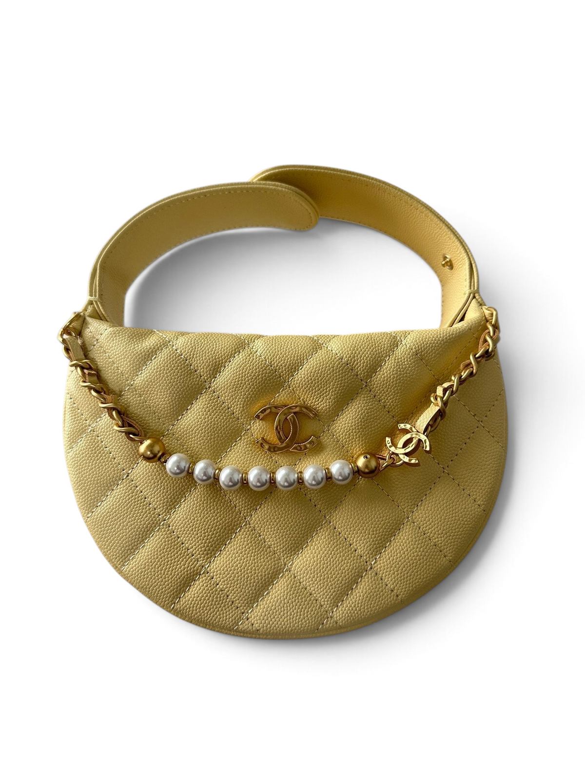 SWORD LUXURY sarı kapitone deri mini hobo çanta, inci detaylı altın zincir ve ikonik logo süslemeli zarif tasarım.