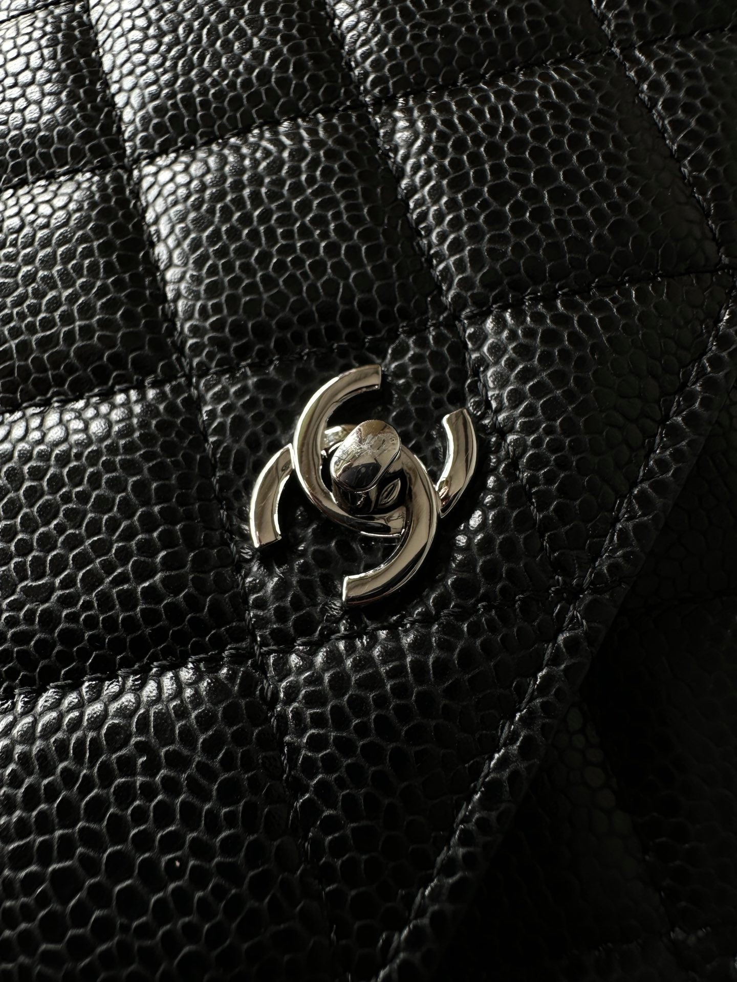 Quilted Classic Wallet on Chain