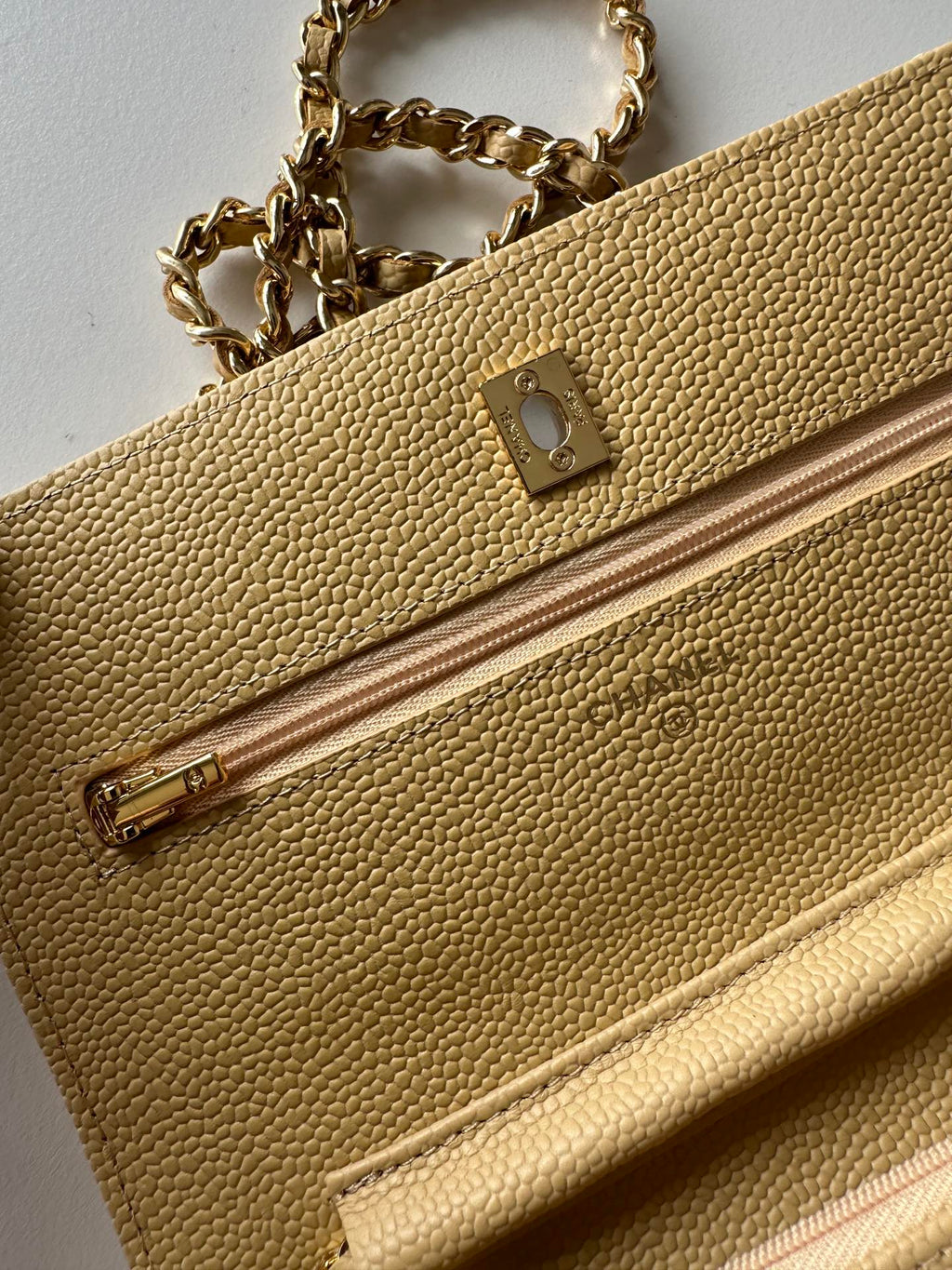 Quilted Classic Wallet on Chain