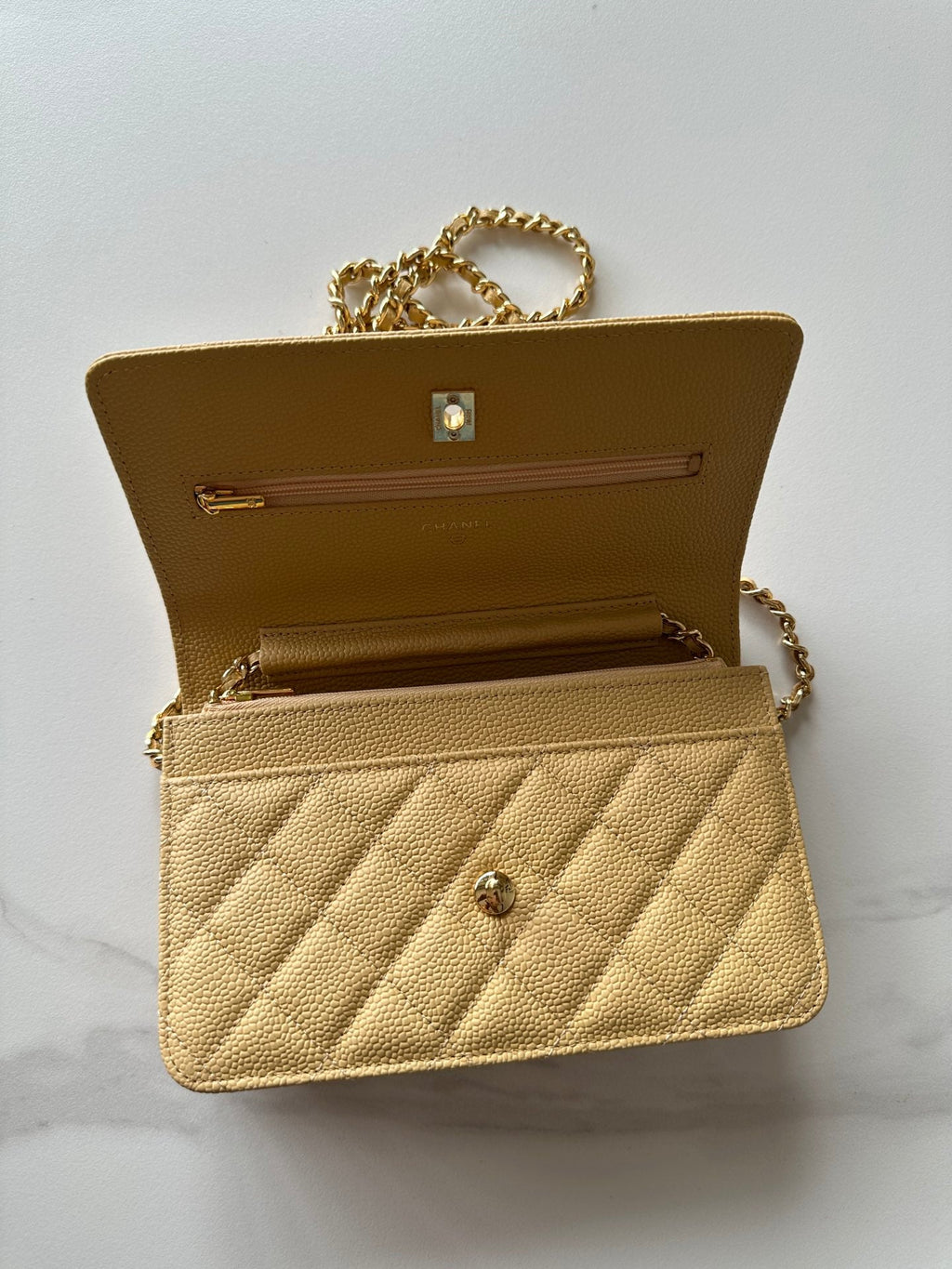 Quilted Classic Wallet on Chain
