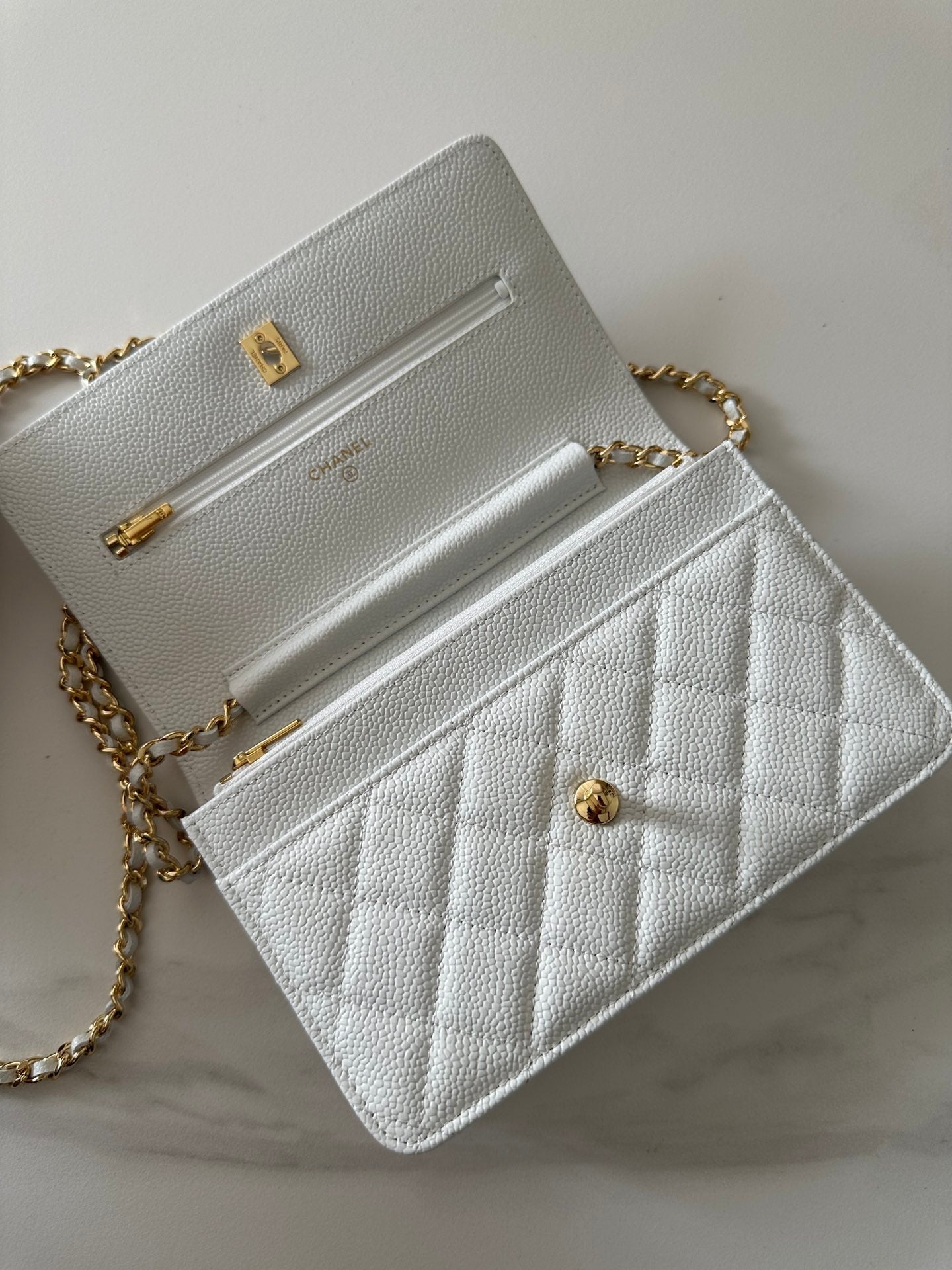 Quilted Classic Wallet on Chain