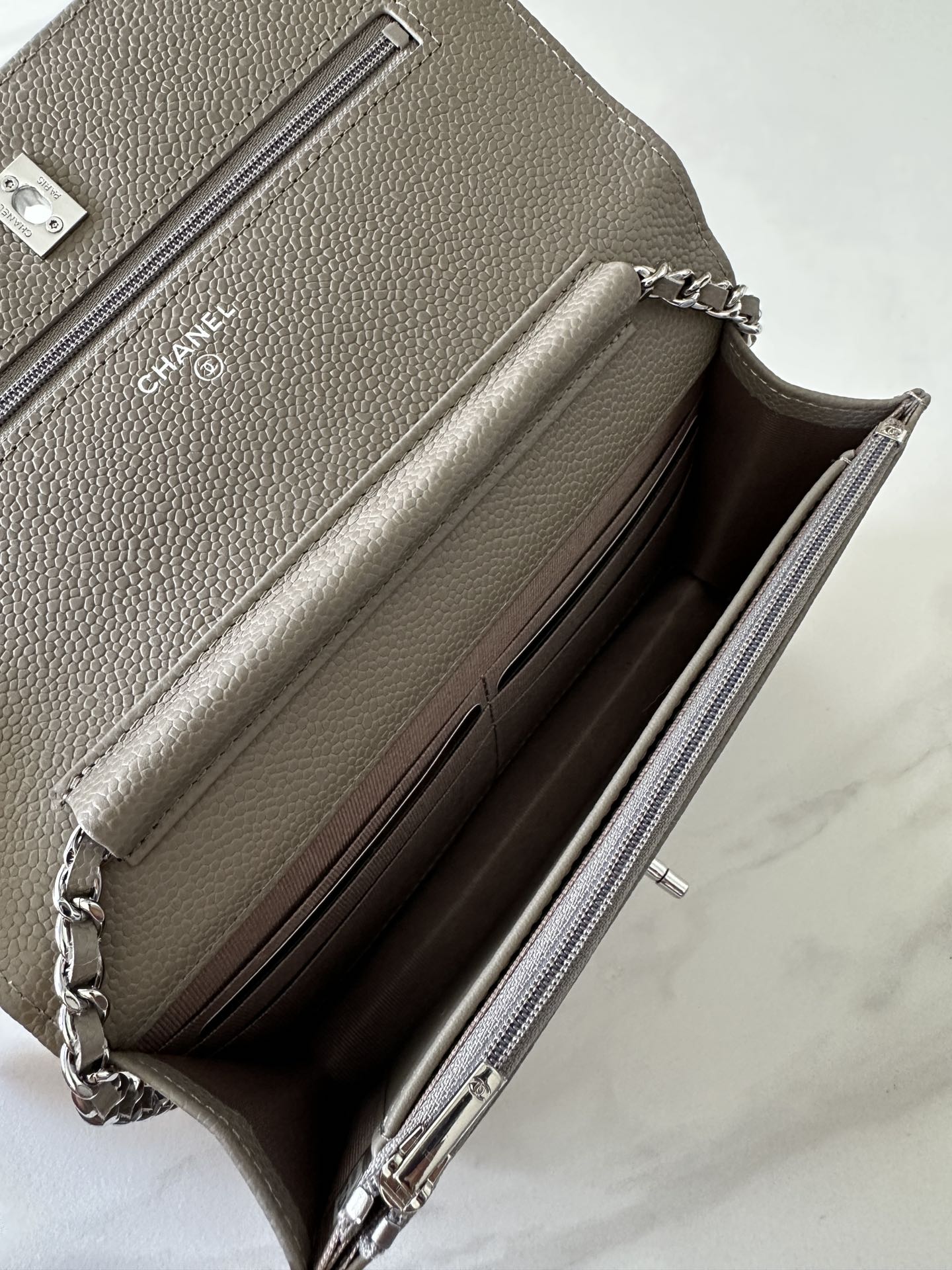 Quilted Classic Wallet on Chain