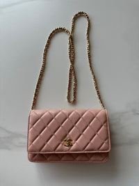 Quilted Classic Wallet on Chain
