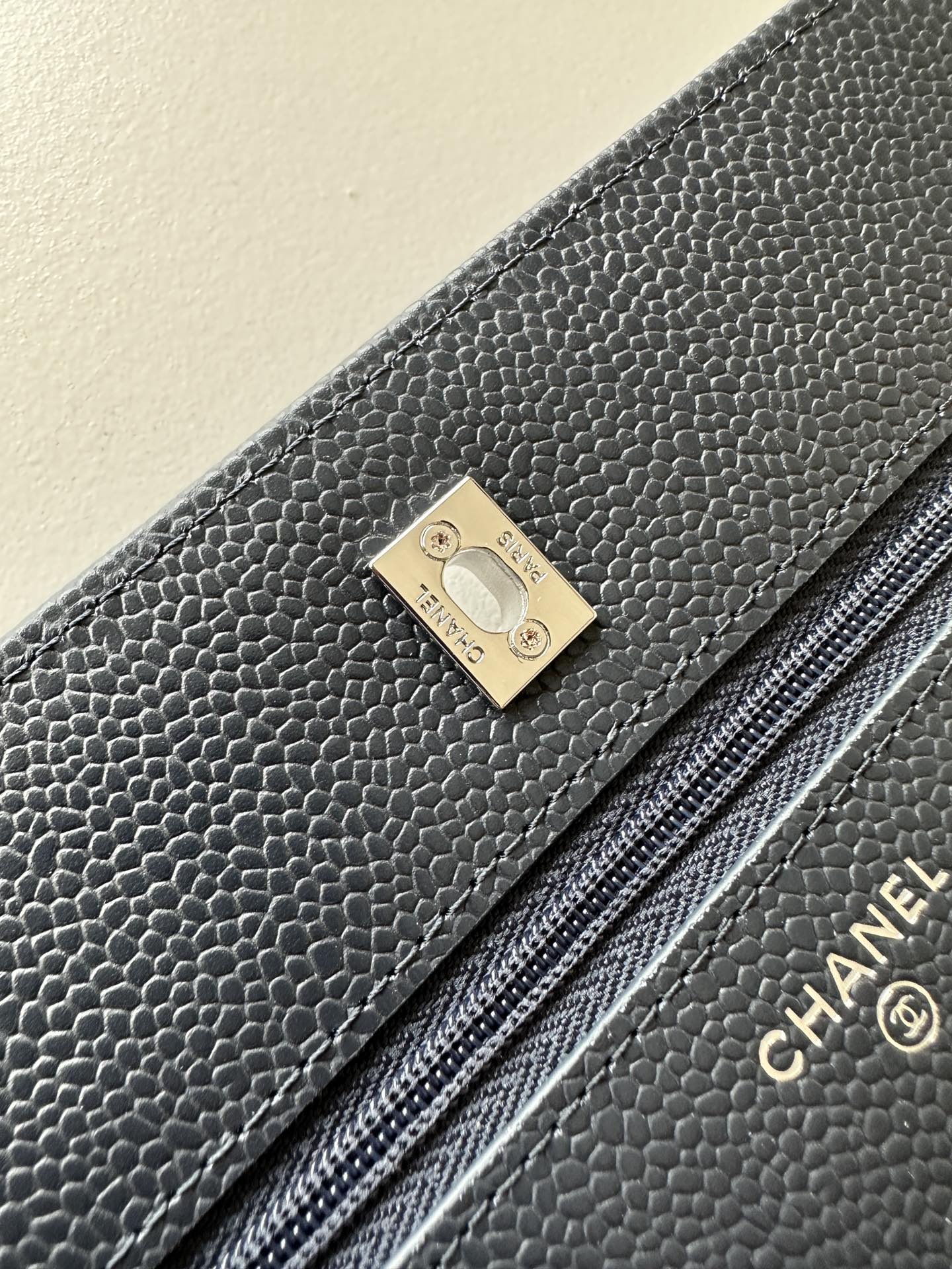 Quilted Classic Wallet on Chain