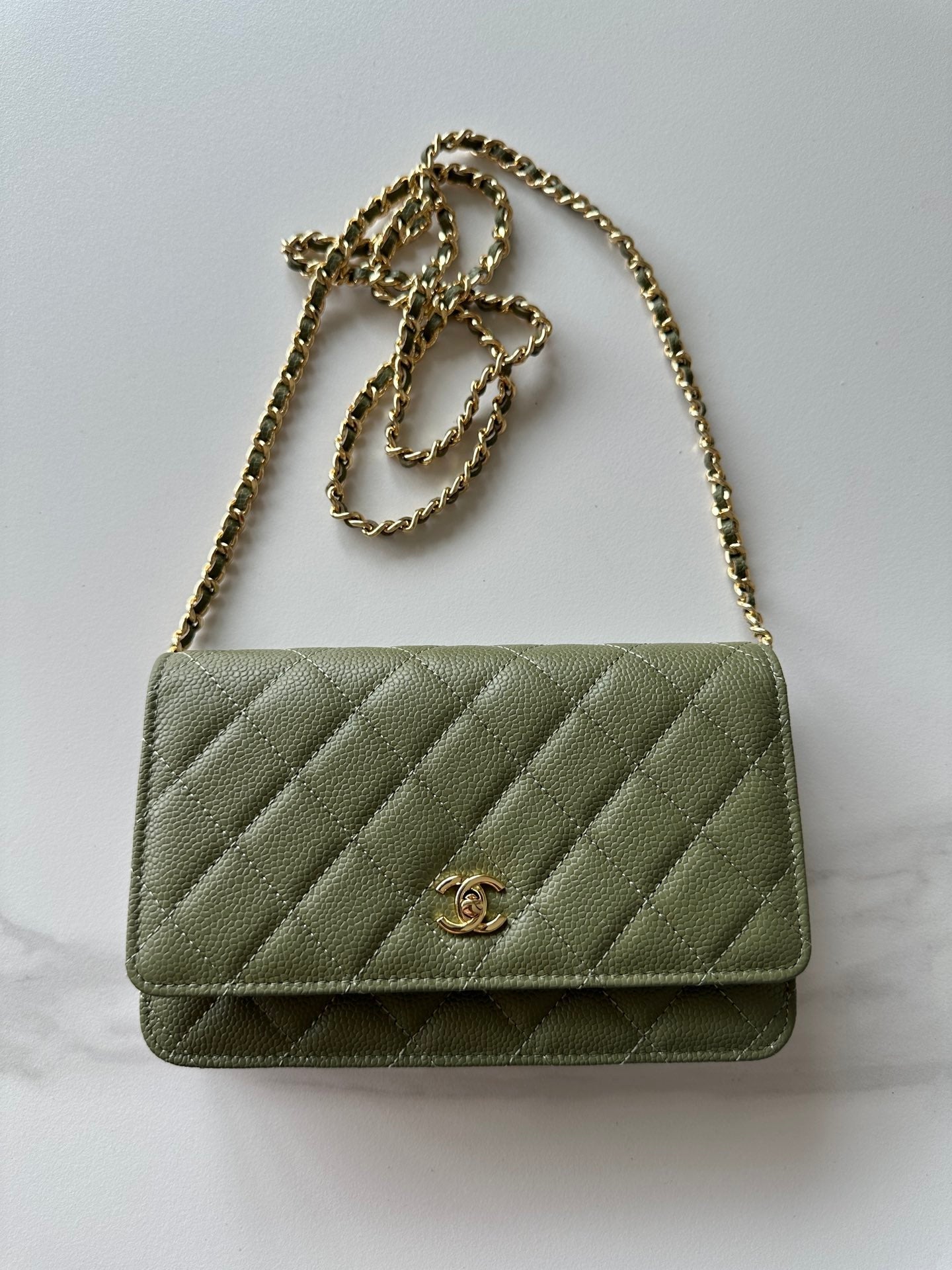 Quilted Classic Wallet on Chain