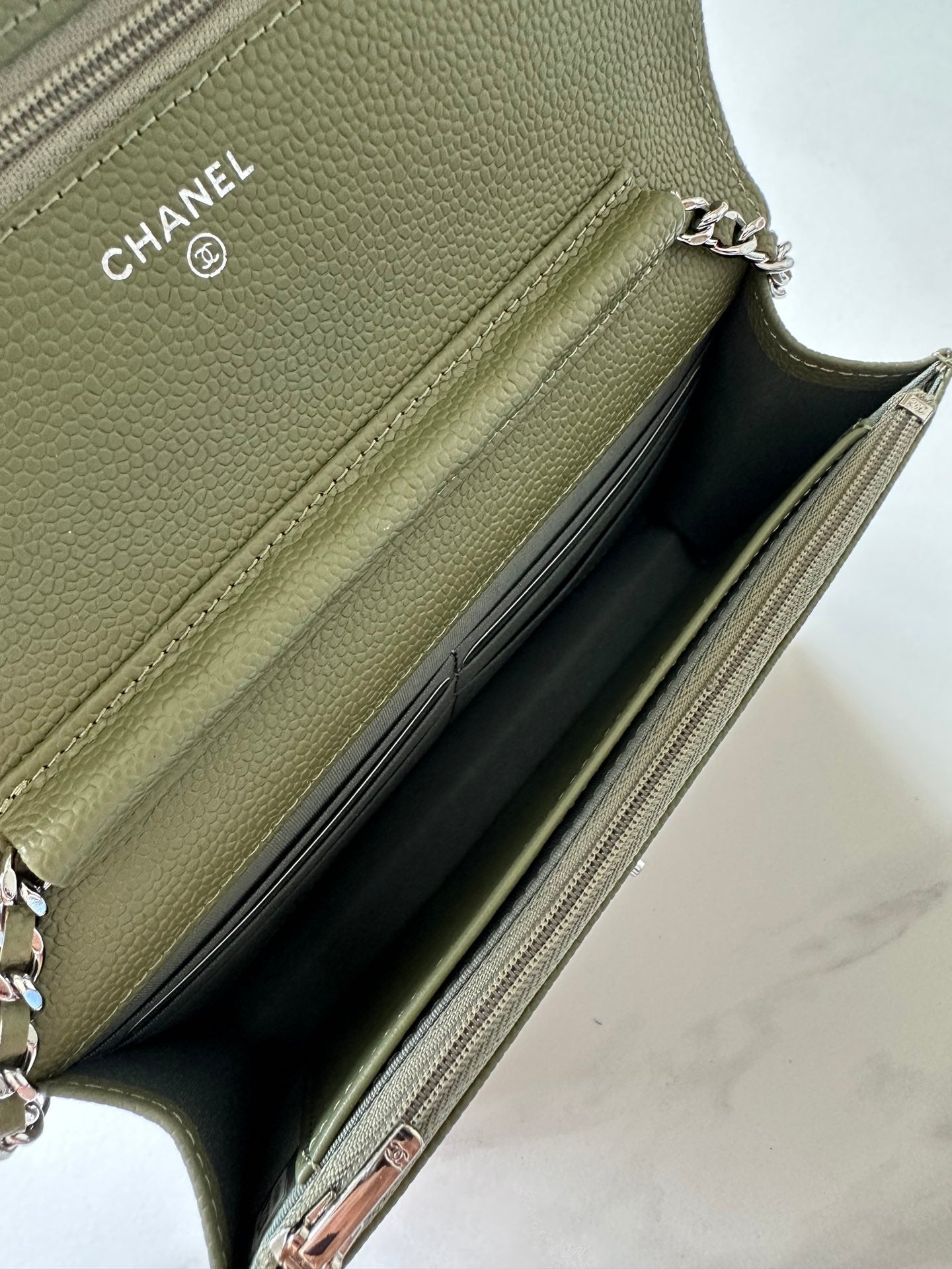 Quilted Classic Wallet on Chain