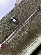Quilted Classic Wallet on Chain