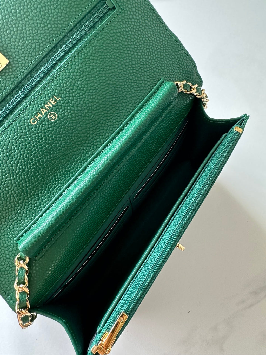 Quilted Classic Wallet on Chain