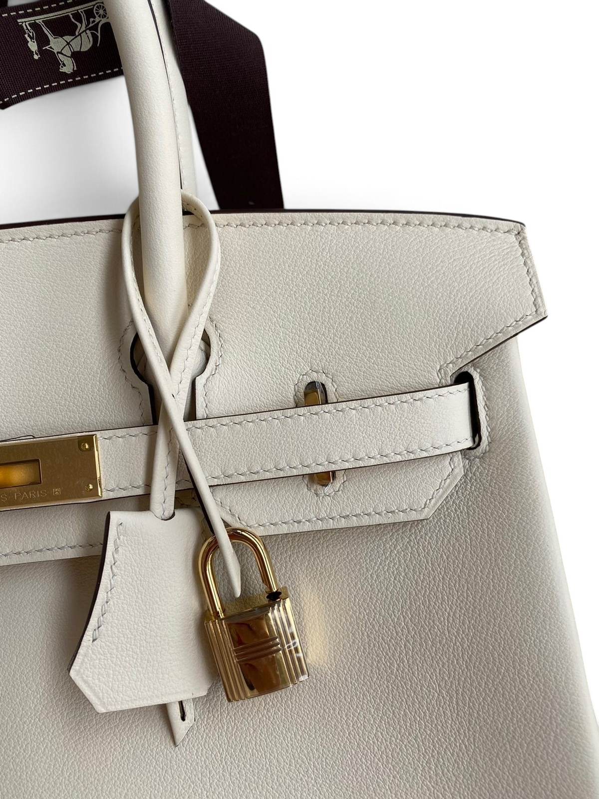 SWORD LUXURY marka, beyaz Swift dana derisinden üretilmiş, altın rengi kilit detaylı 25 cm Hermès Birkin çanta.