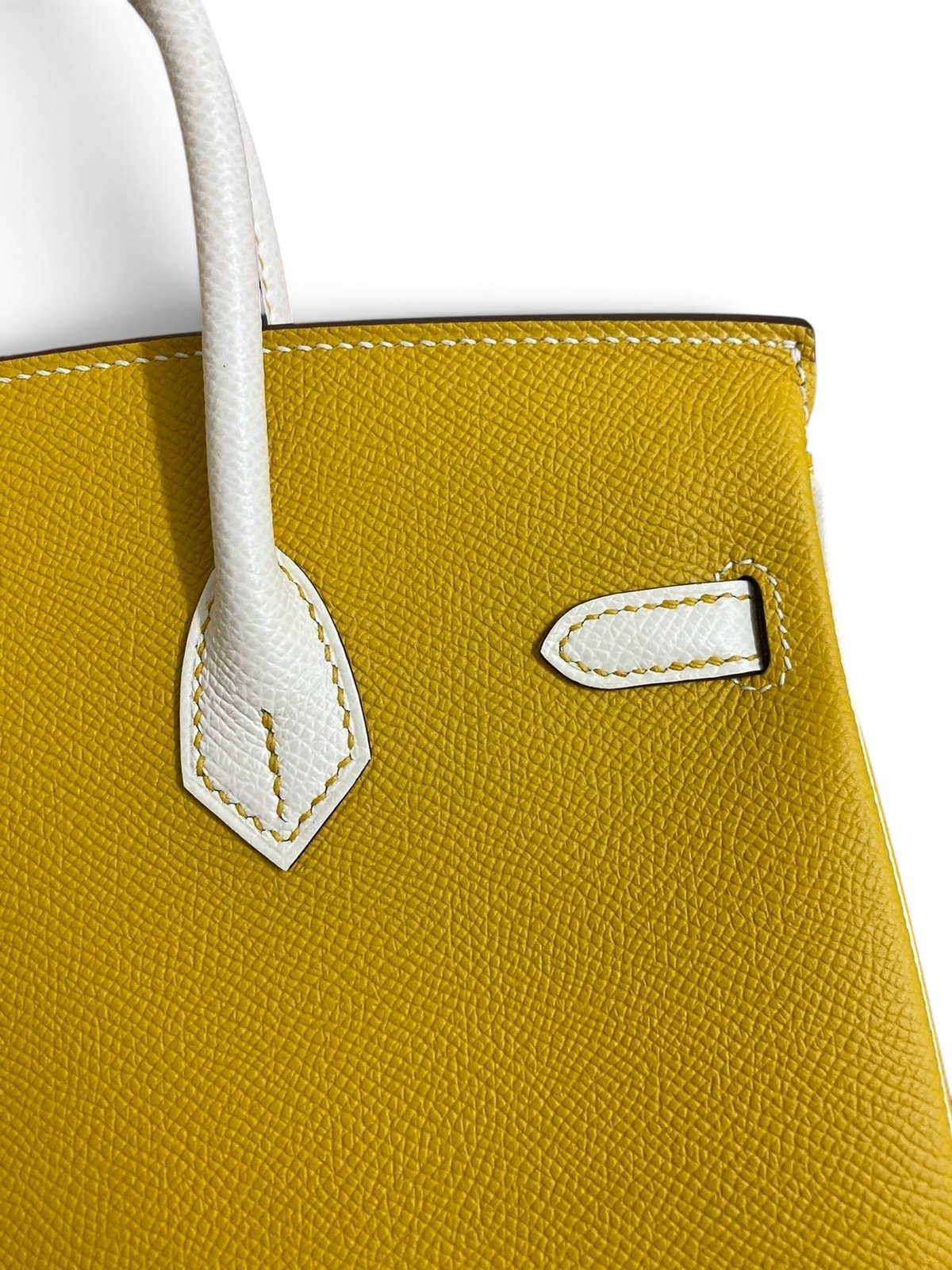 SWORD LUXURY marka, sarı ve beyaz iki tonlu Epsom deri Hermès Birkin 25cm çanta detayı.